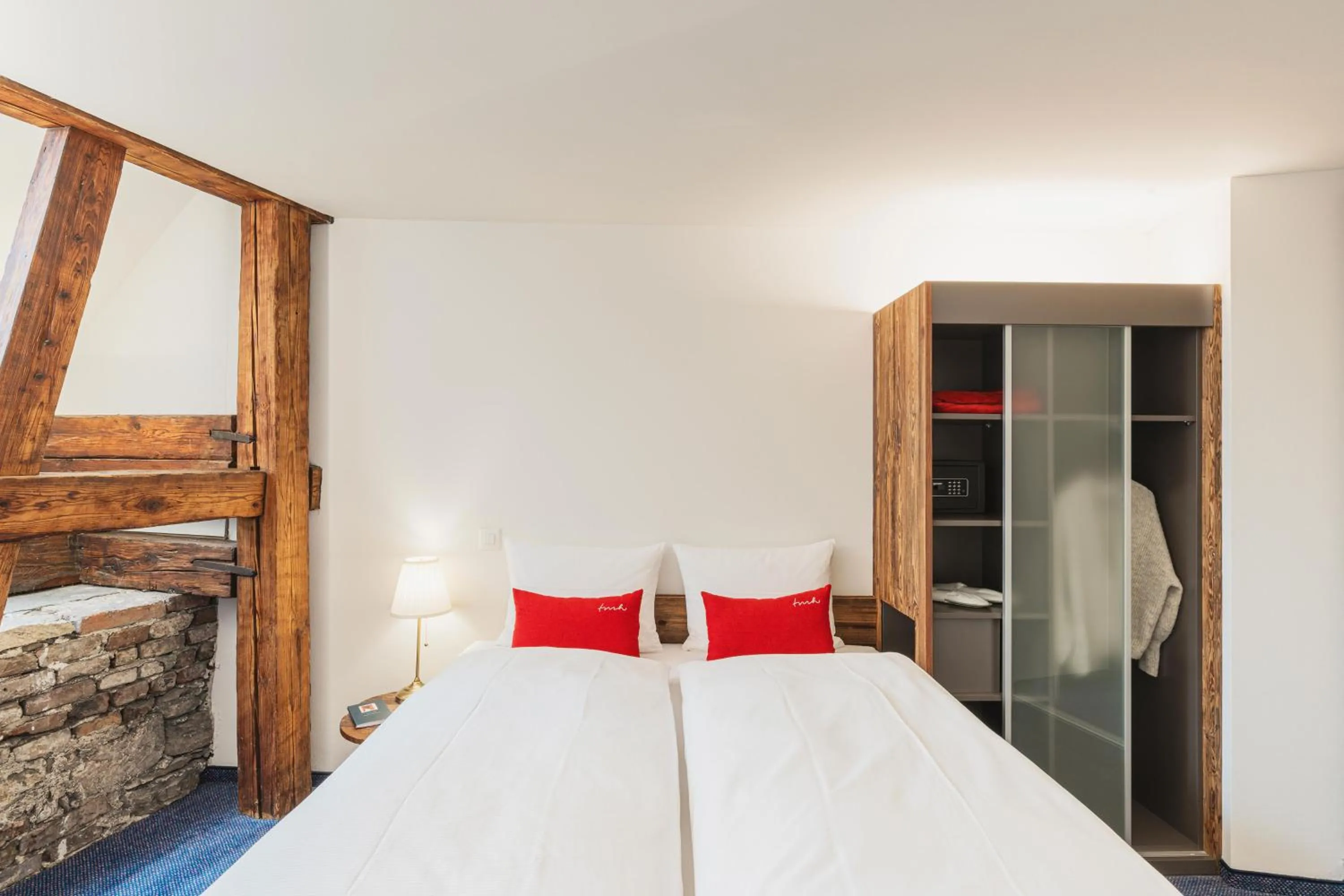 Bed in Tailormade Hotel RÜDEN Schaffhausen