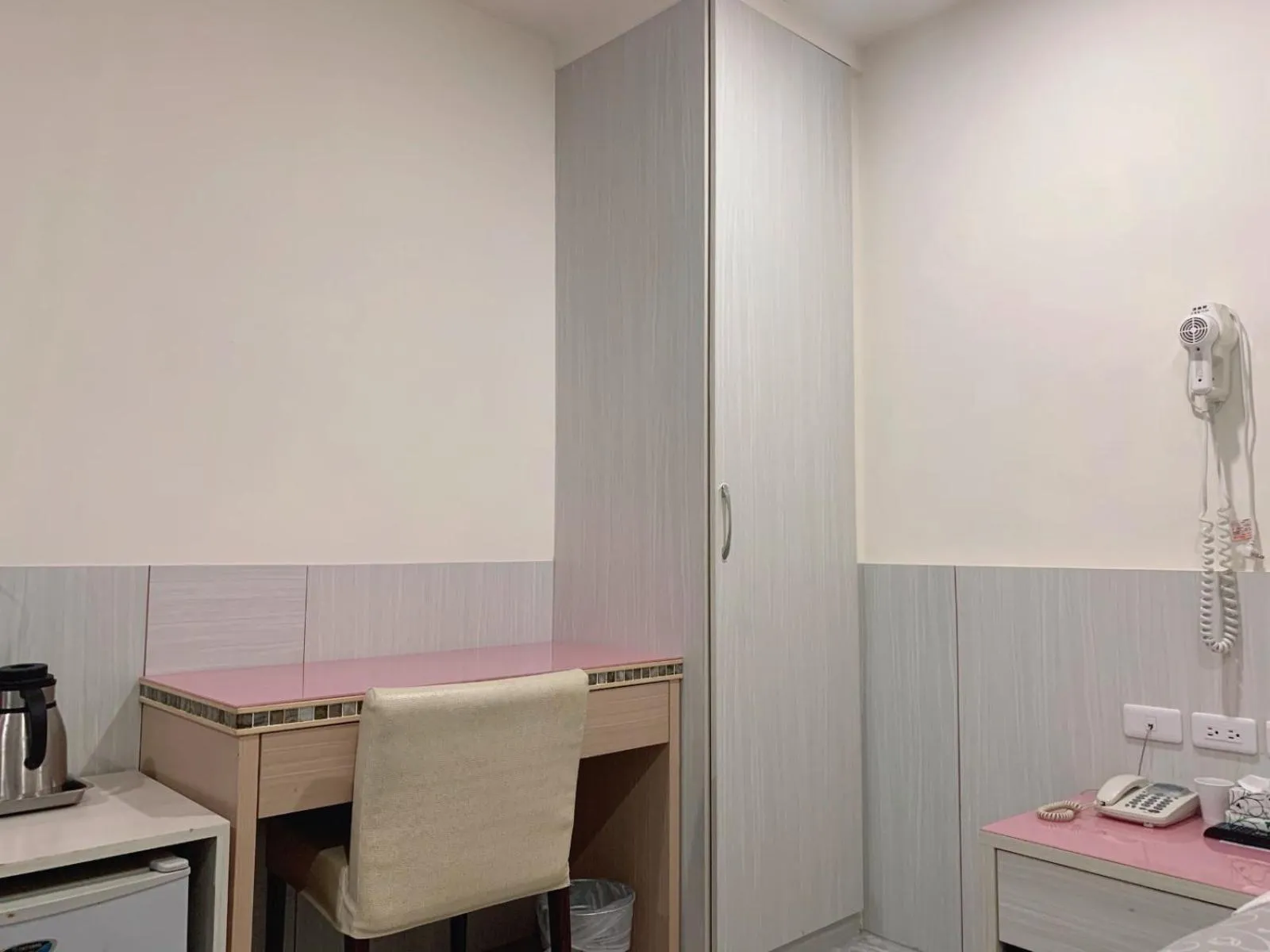 Coffee/tea facilities in Ruei Gung Business Hotel Kaohsiung