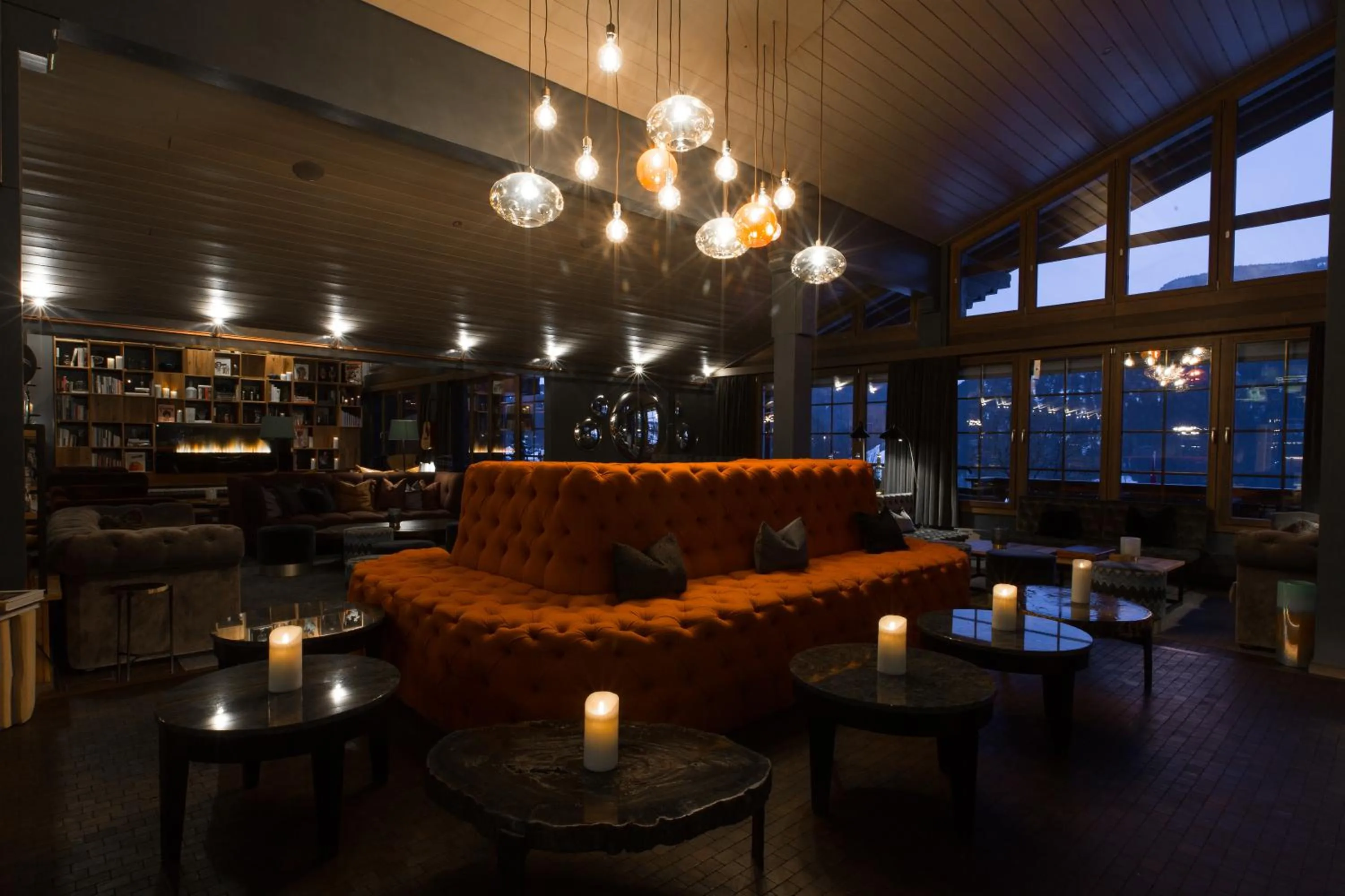 Lounge or bar in HUUS Gstaad