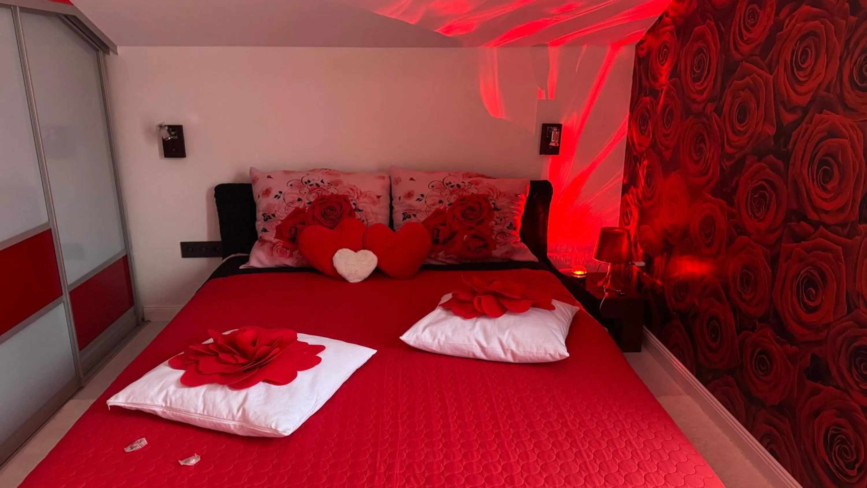 Bed in Rožu romantika