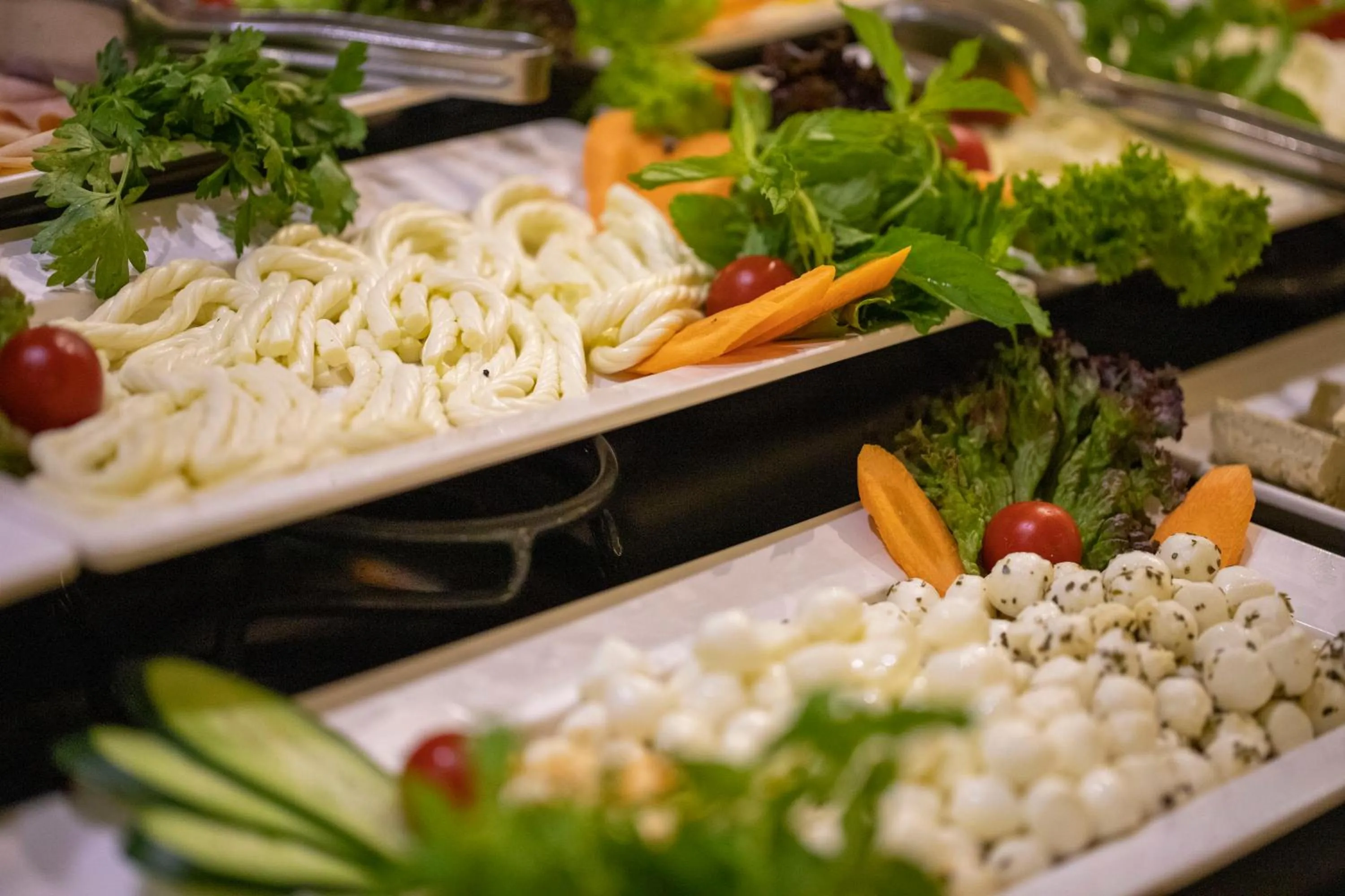 Breakfast in THE GREEN HOTEL