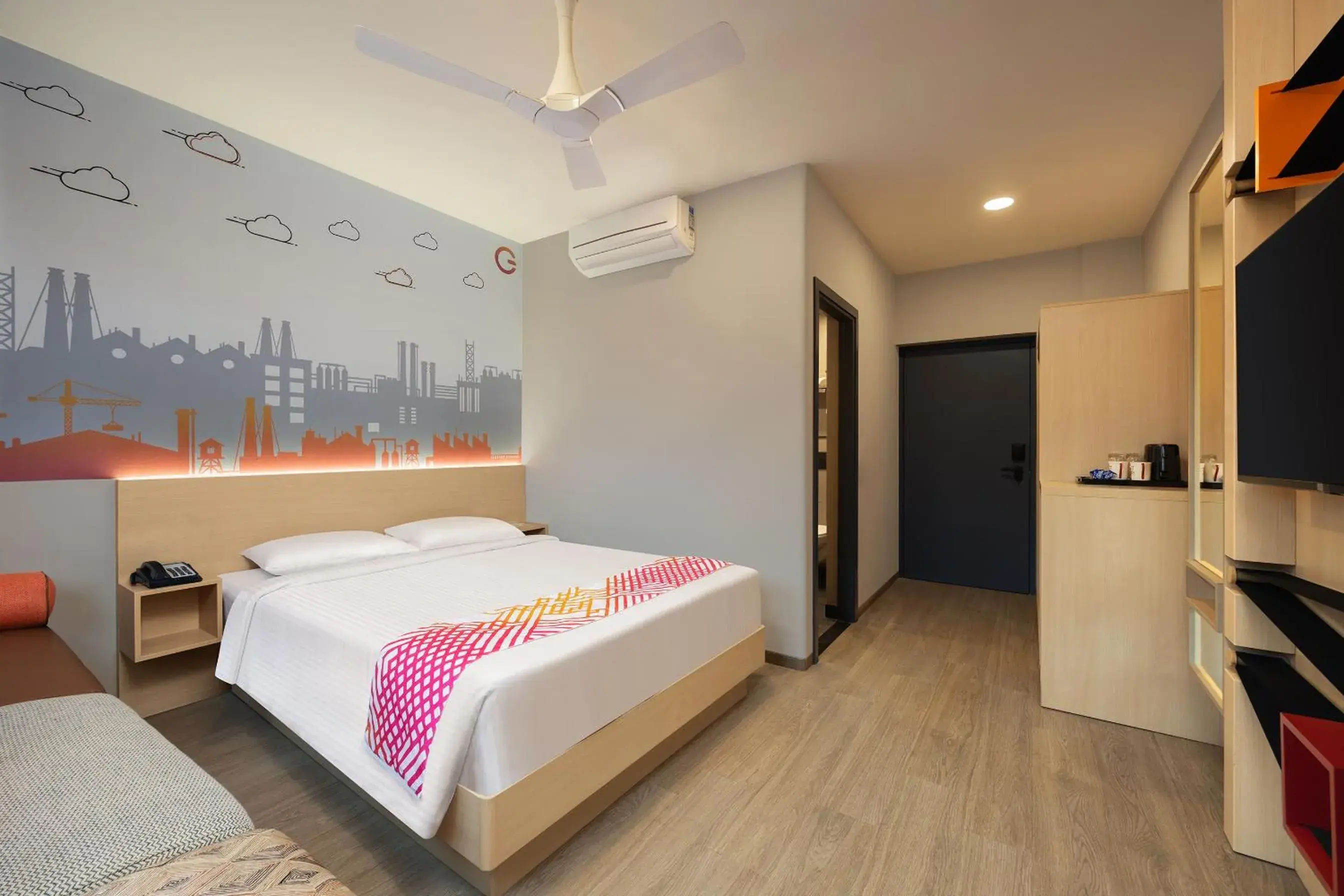 Luxe Queen Room - single occupancy in Ginger Noida 63 Luxe Queen Room - single occupancy in Ginger Noida 63