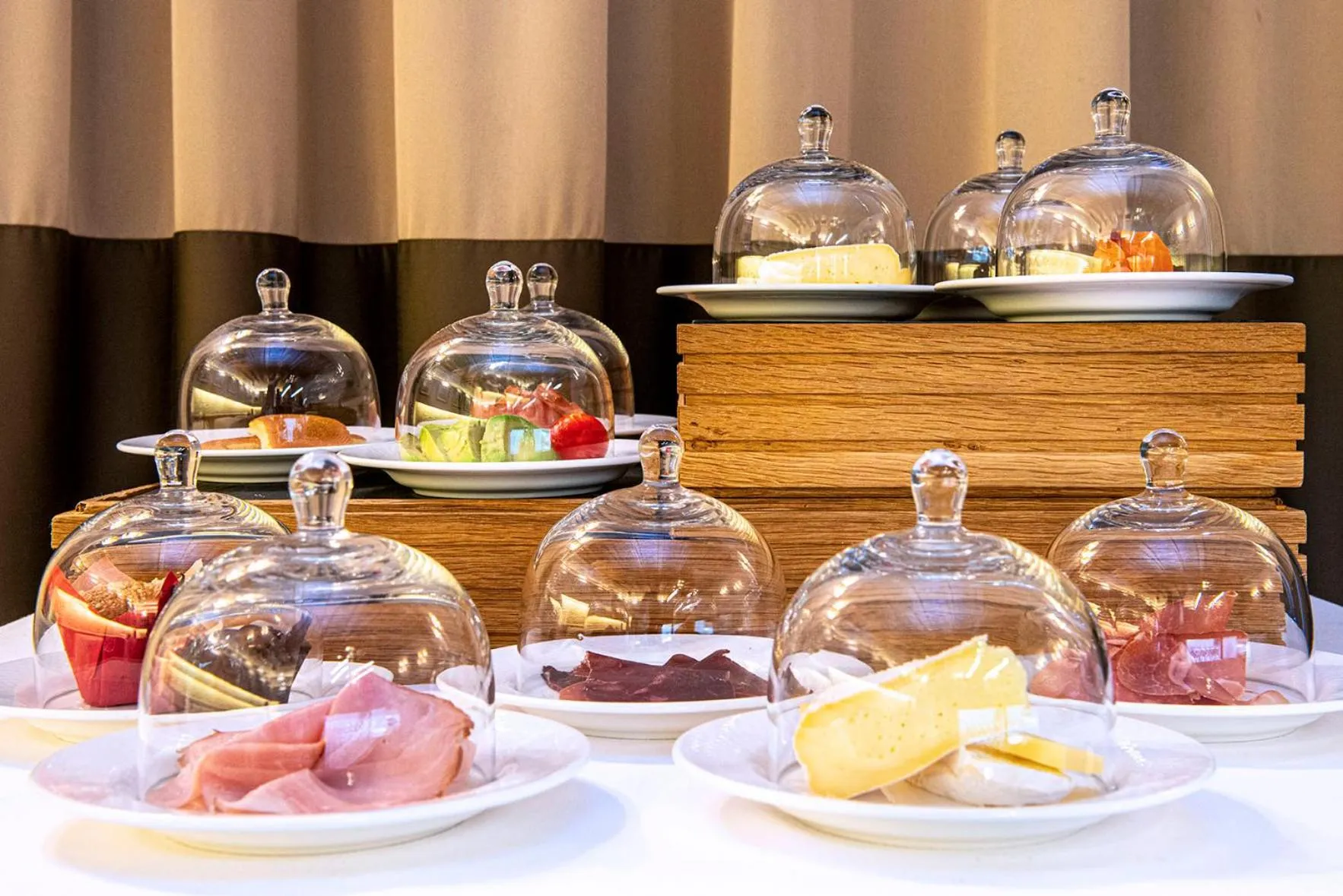 Breakfast in Hôtel Les Armures