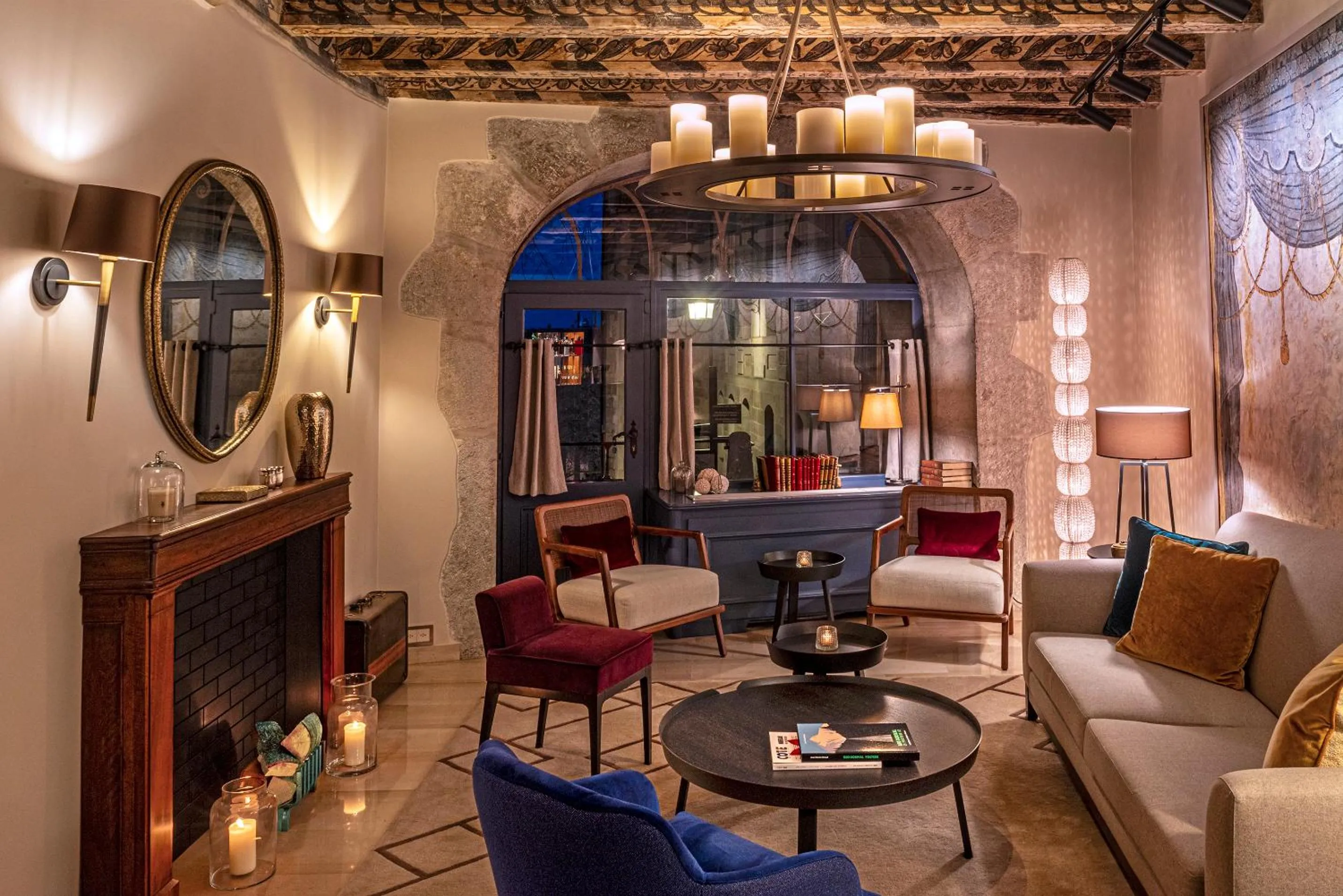 Lounge or bar in Hôtel Les Armures