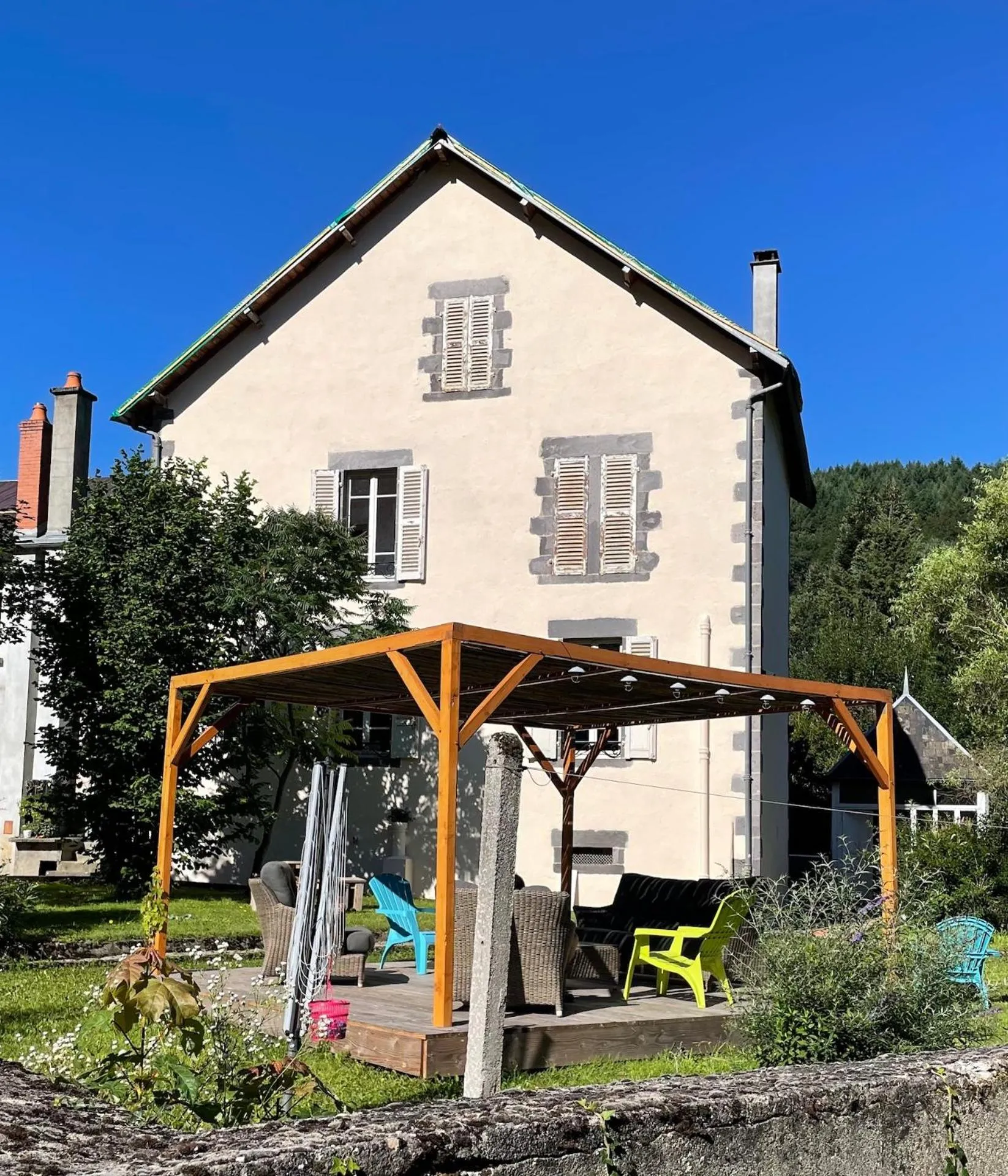 Property Building in Villa Guillaumette