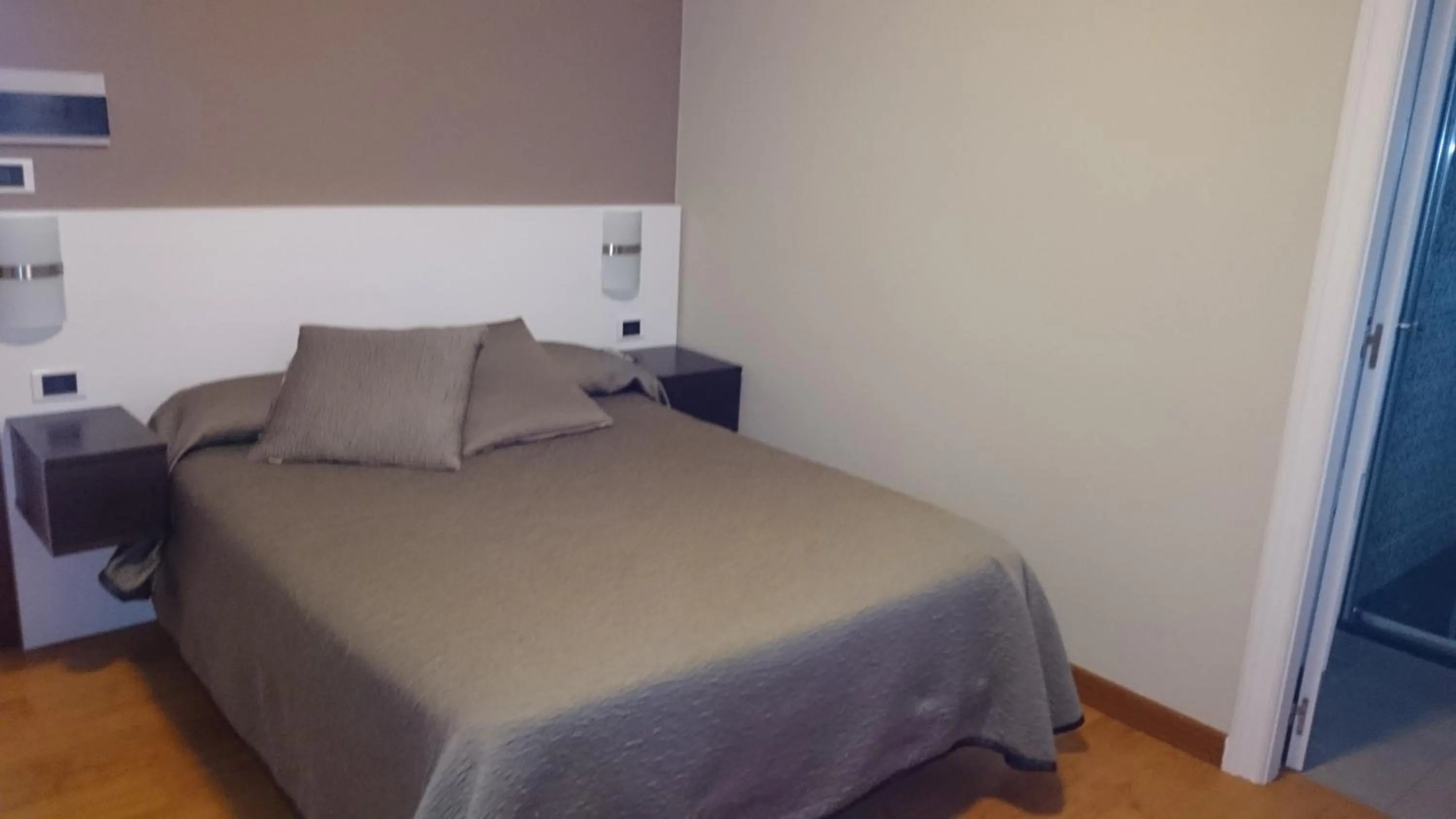 Bed in Hotel El Millón