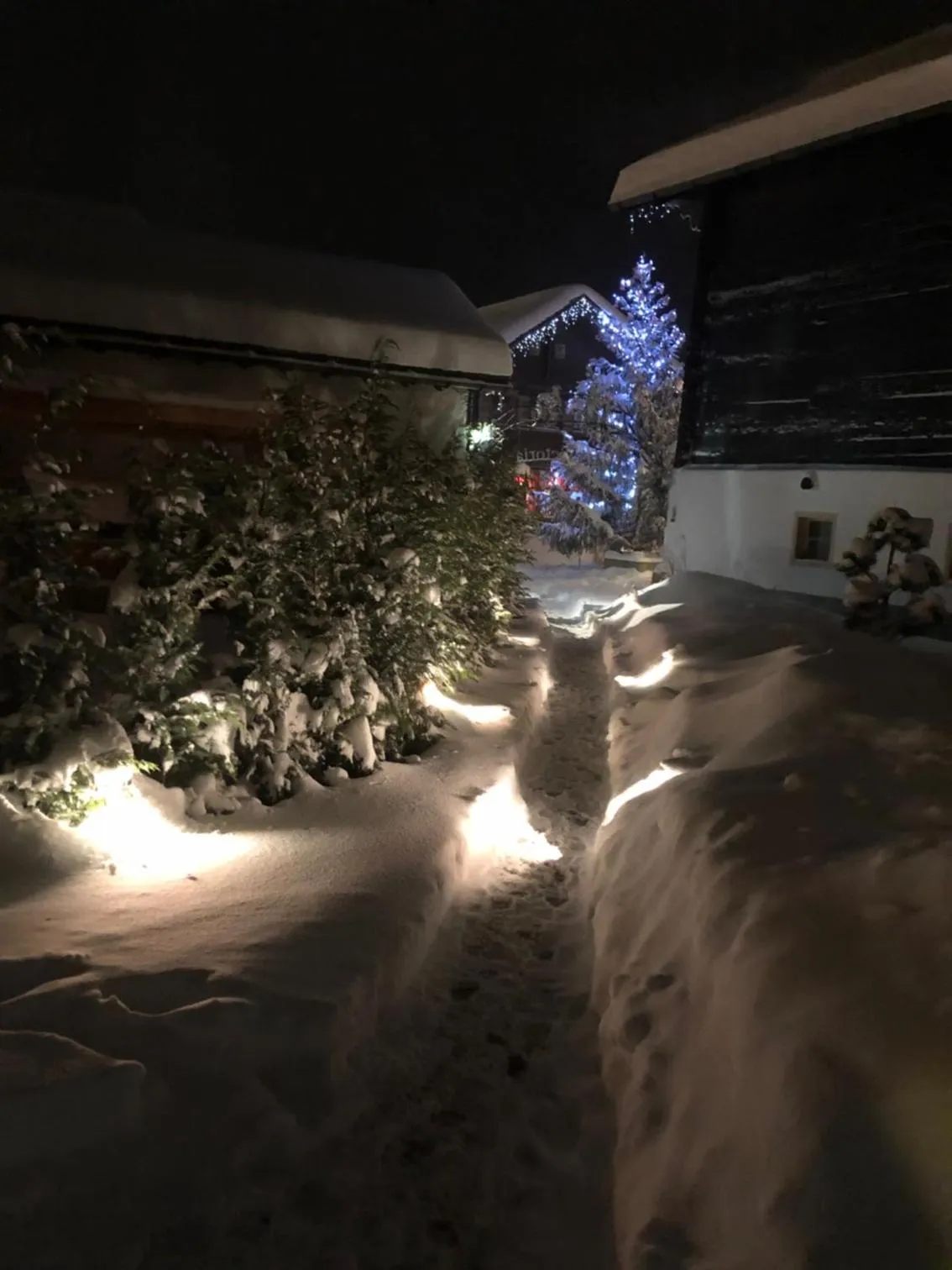 Facade/entrance in Victoria Retreat