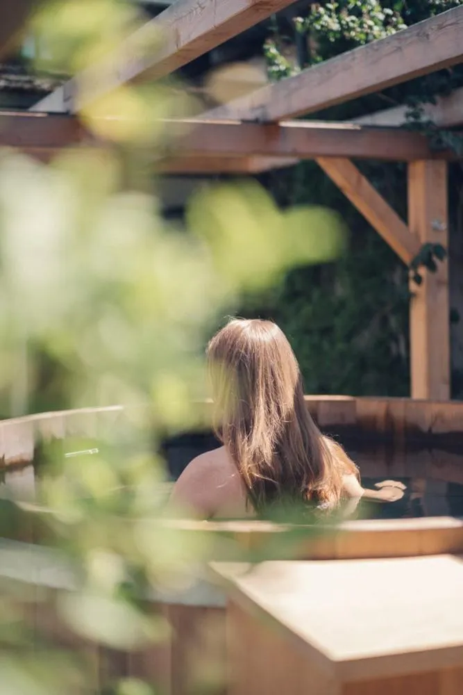 Open Air Bath in Victoria Retreat