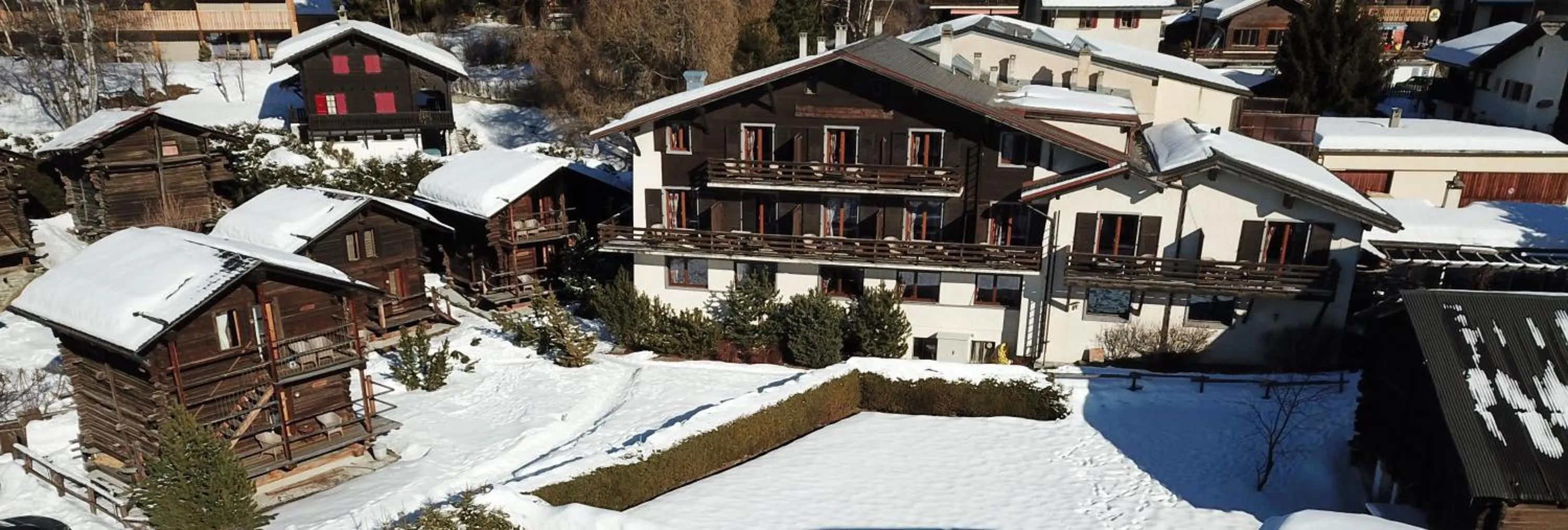 Property building in Victoria Retreat