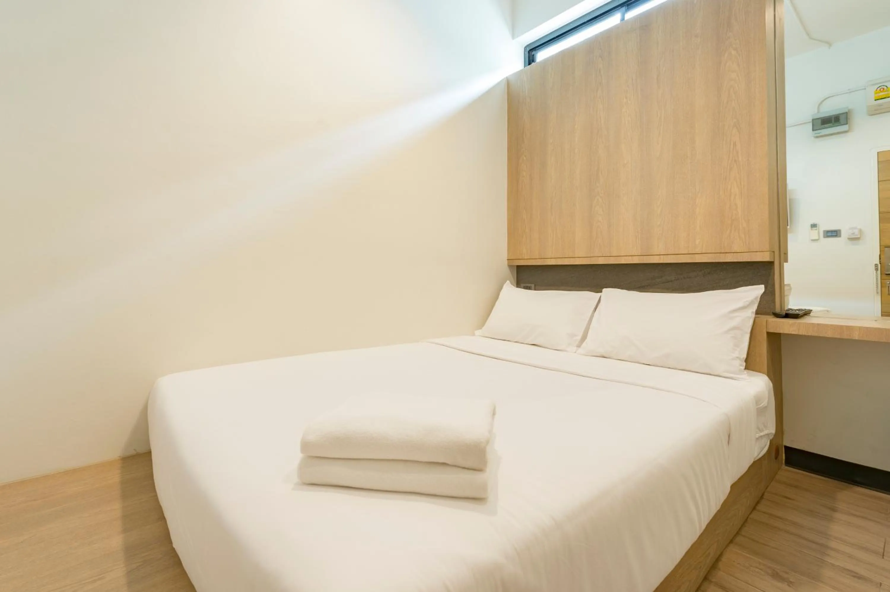 Photo of the whole room, Bed in T Hostel @ Victory Monument