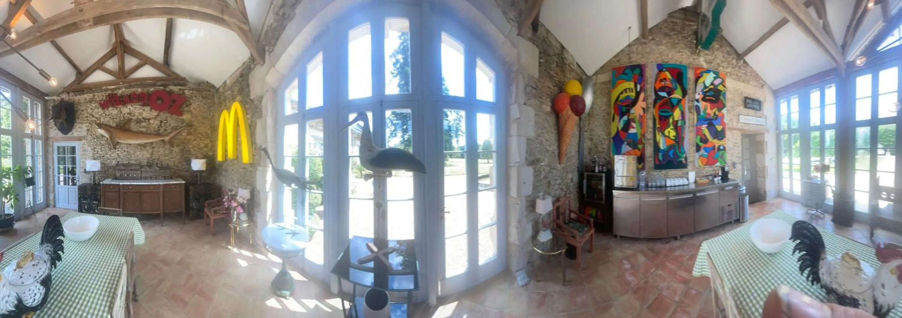 Breakfast in Chateau De La Goujonnerie