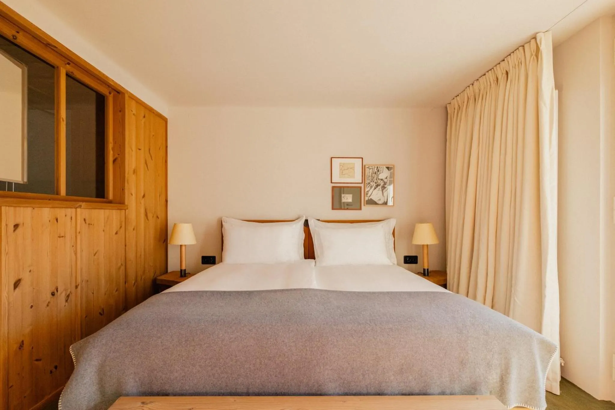 Photo of the whole room, Bed in Grand Hotel Belvedere, a Beaumier Hotel