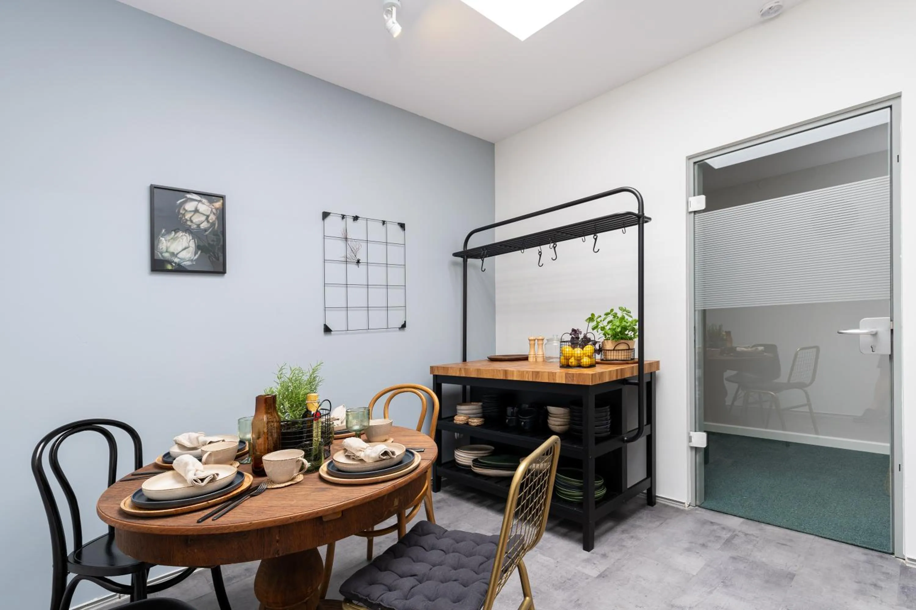 Dining area in Boutique Hotel RABBIT HOLE