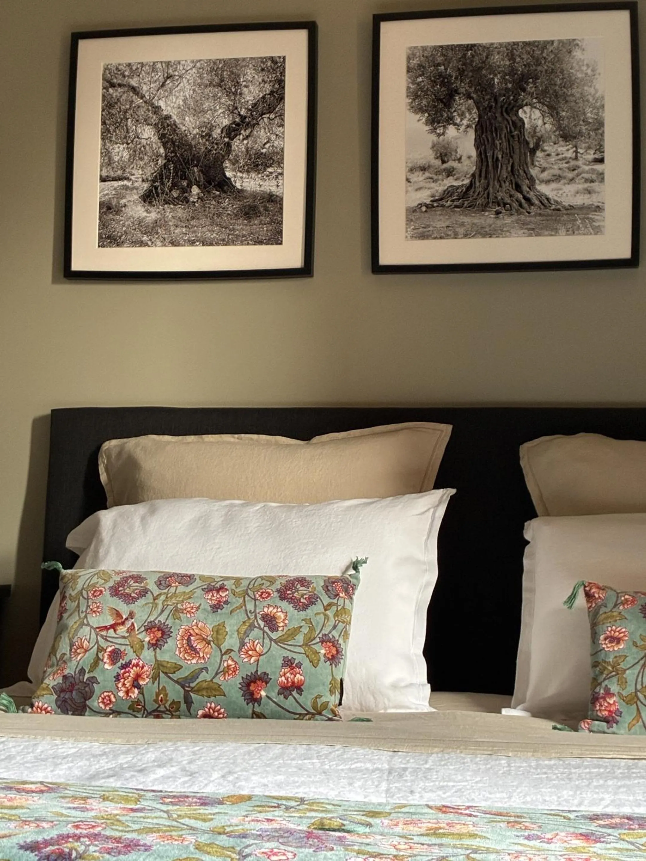 Bedroom, Bed in Maison d'hôtes "Les Tillets"