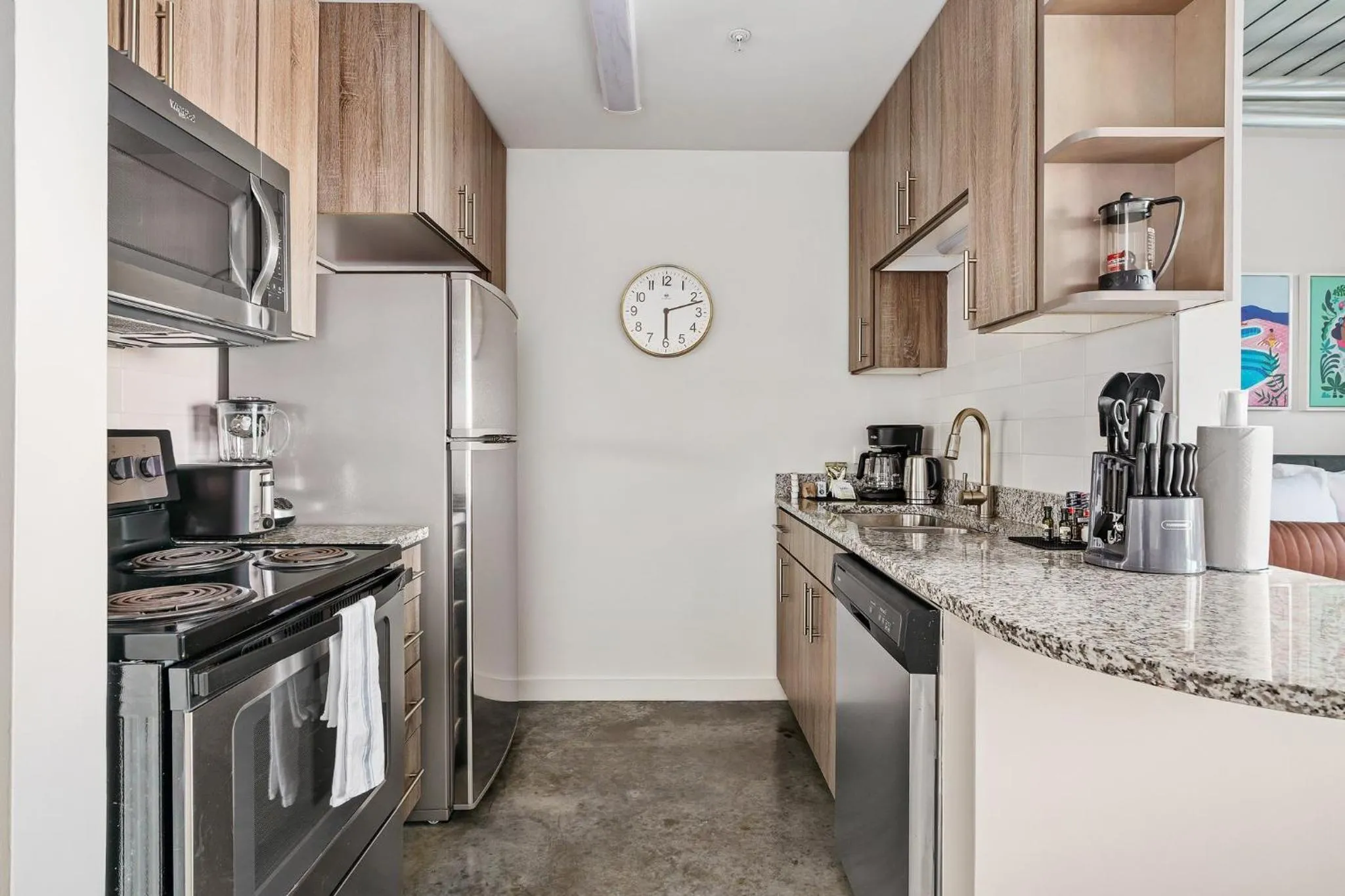 Coffee/tea facilities in Lodgeur Midtown, Houston - close to Downtown & Texas Medical Center