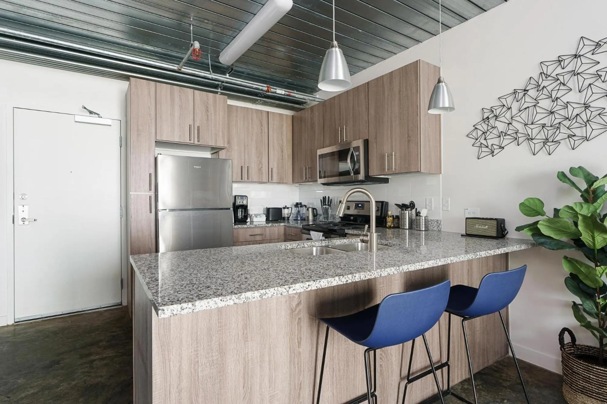 Coffee/tea facilities in Lodgeur Midtown, Houston - close to Downtown & Texas Medical Center