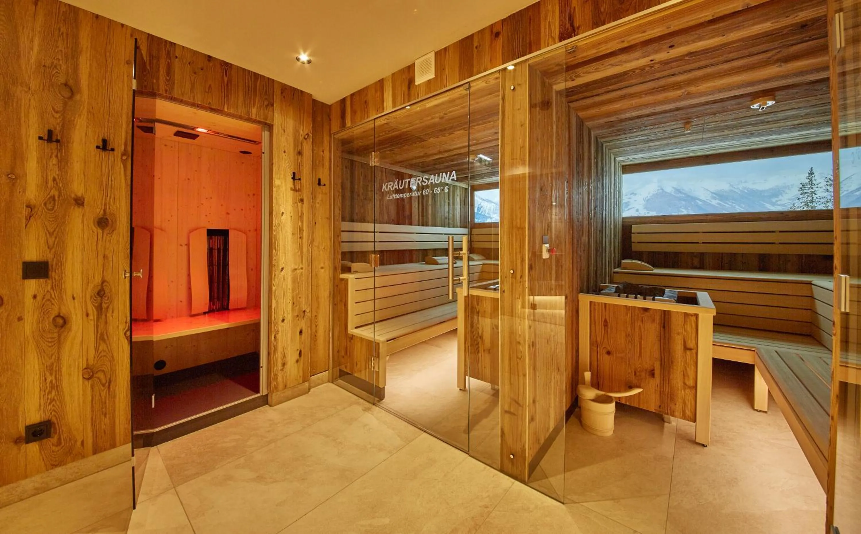 Sauna, Bed in Hotel Gungau