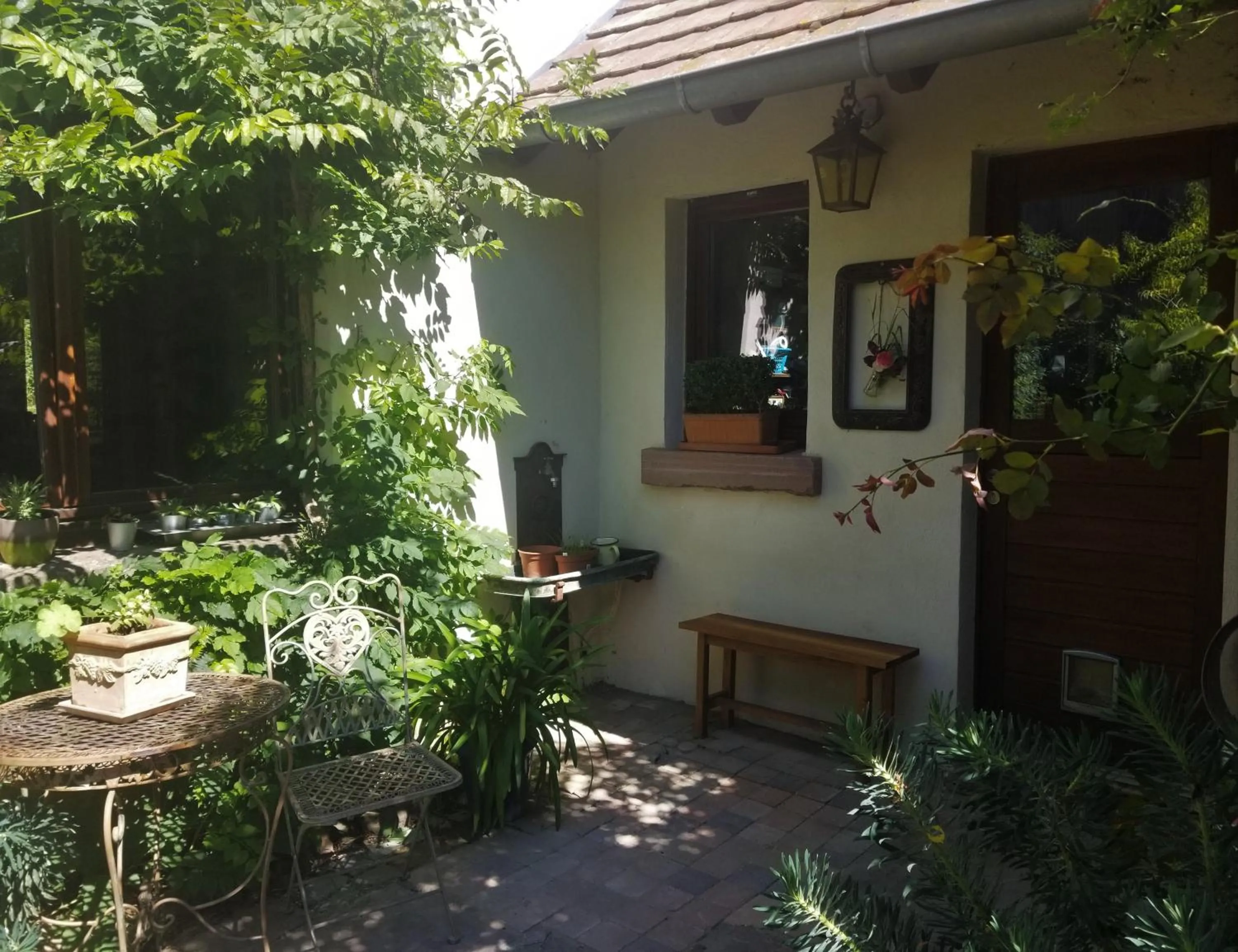 Garden in chambre d'hôtes de charme, un temps en forêt