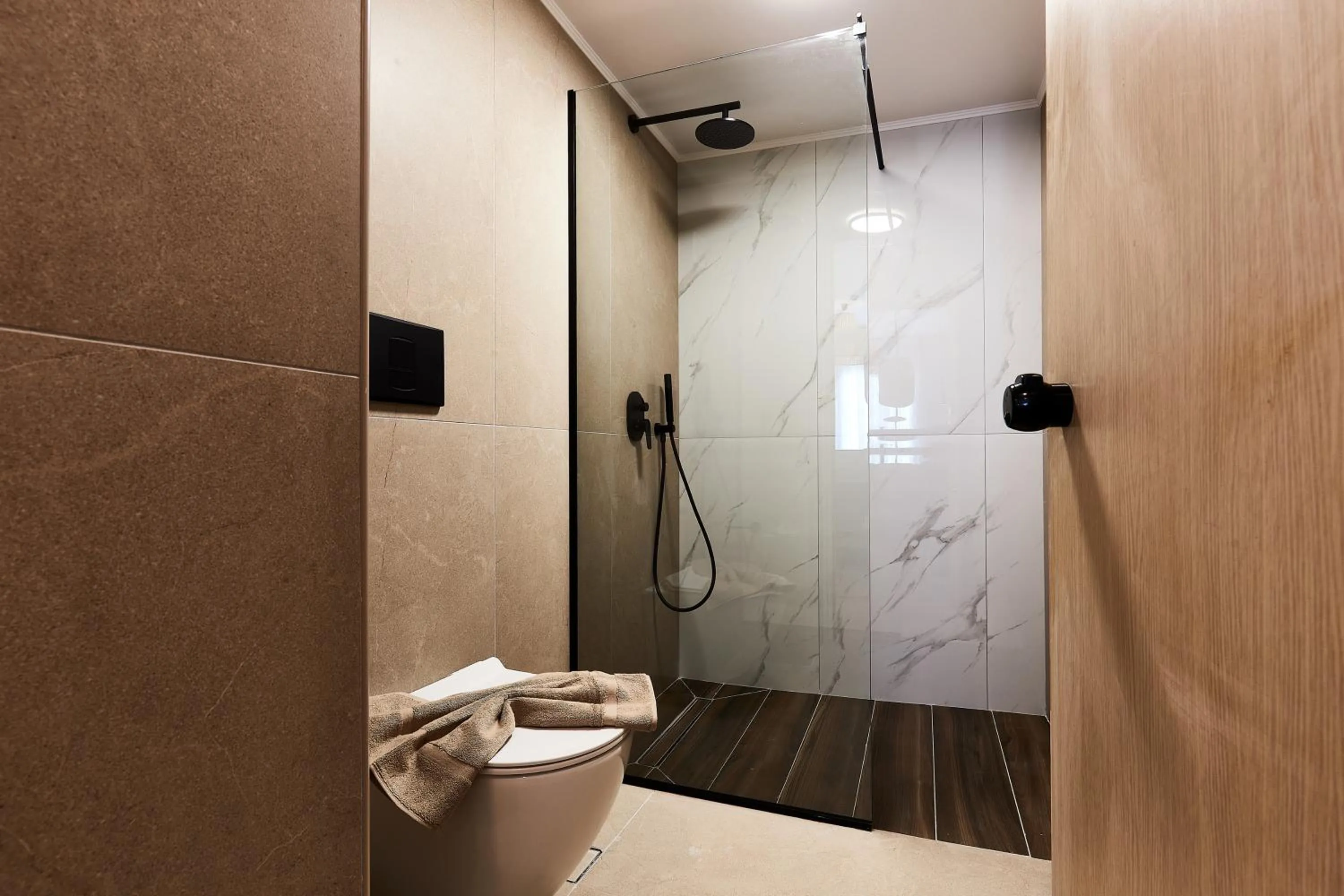 Shower in Memory Hotel