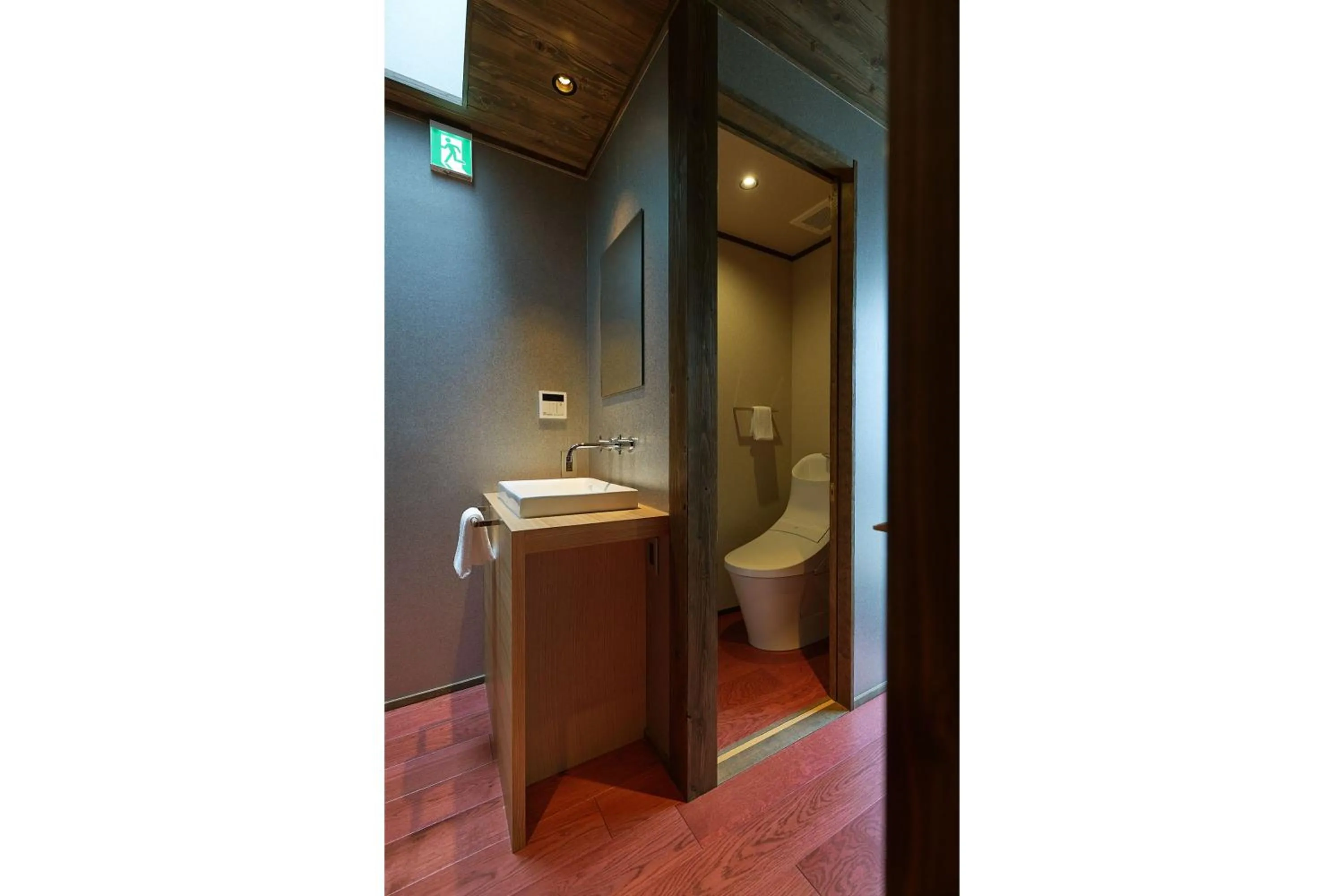 Bathroom in Tasokare Machiya House