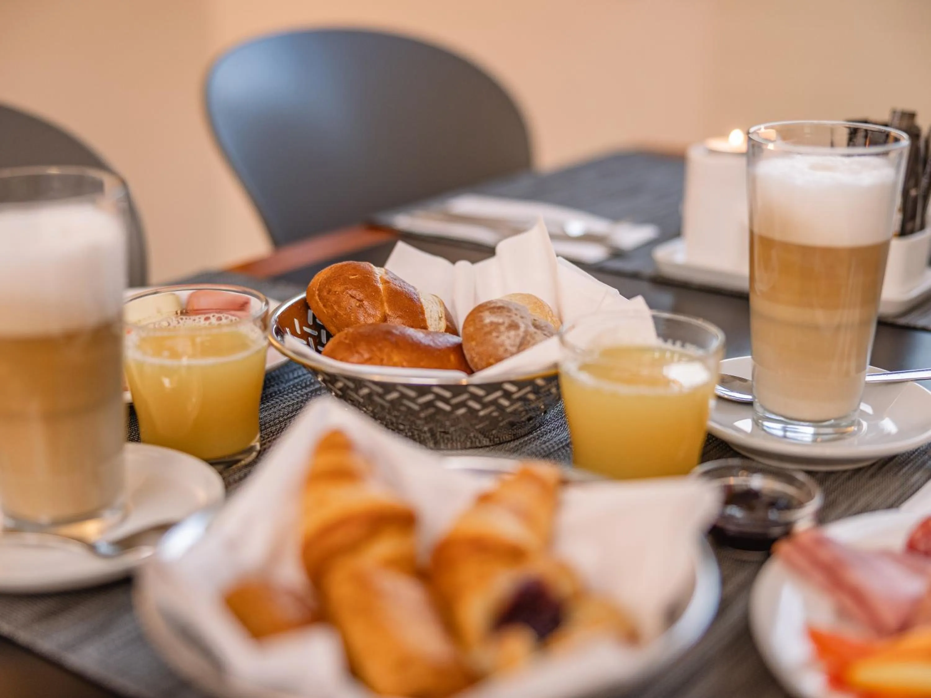 Breakfast in Hotel Spalentor - Ihr sympathisches Stadthotel