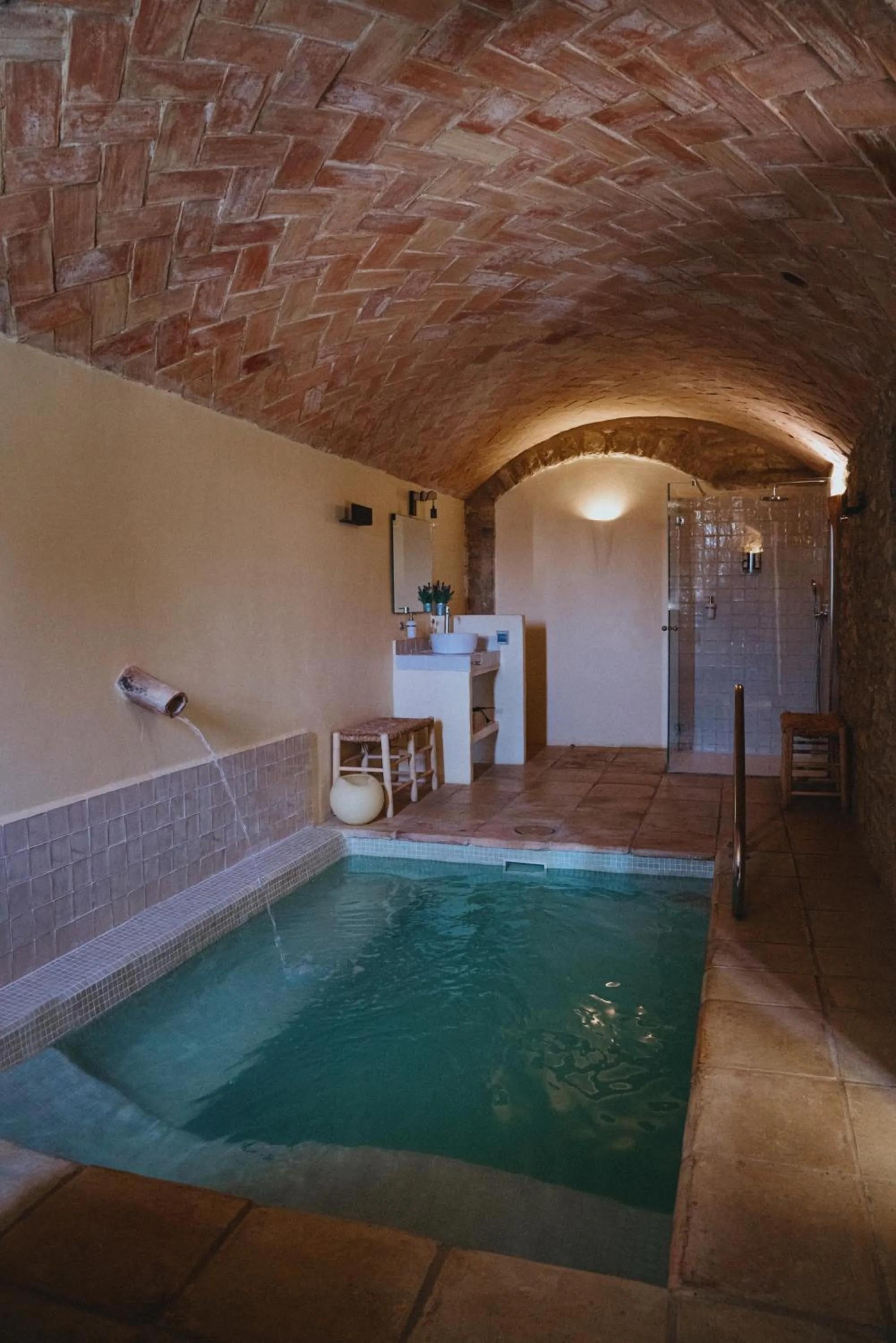 Hot Tub in ECOTurisme Can Buch HOTEL
