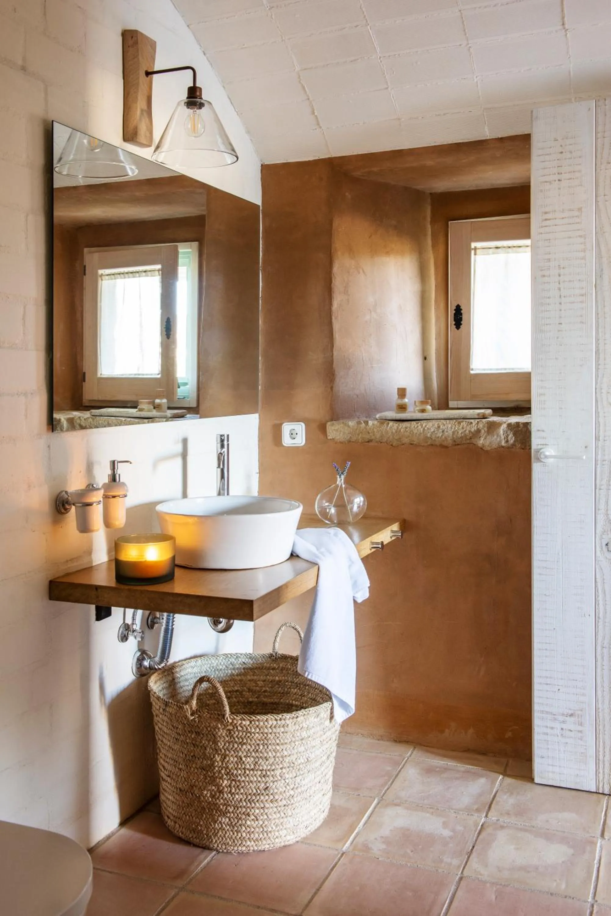 Bathroom in ECOTurisme Can Buch HOTEL