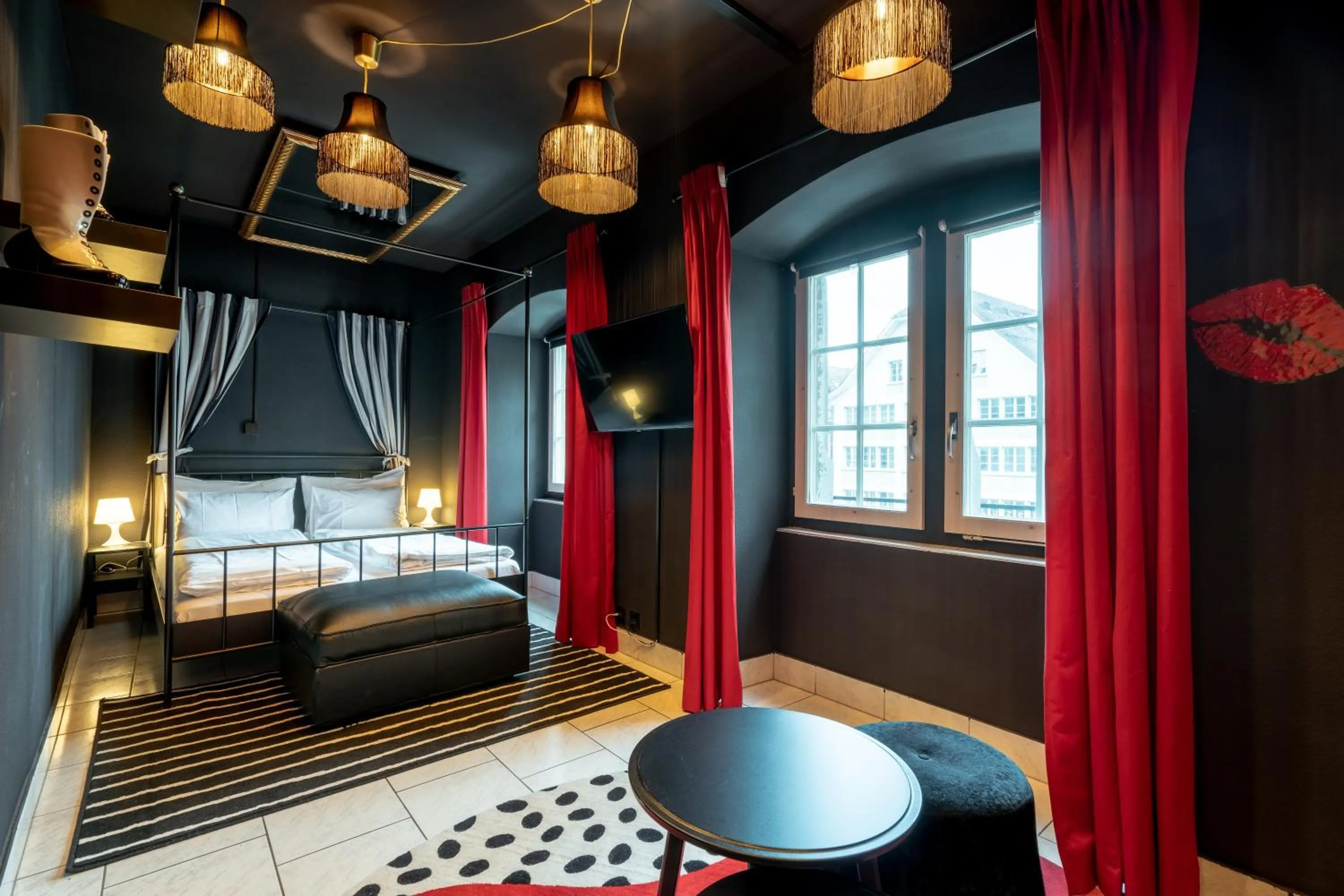 Photo of the whole room, Bed in Altstadt Hotel Magic Luzern