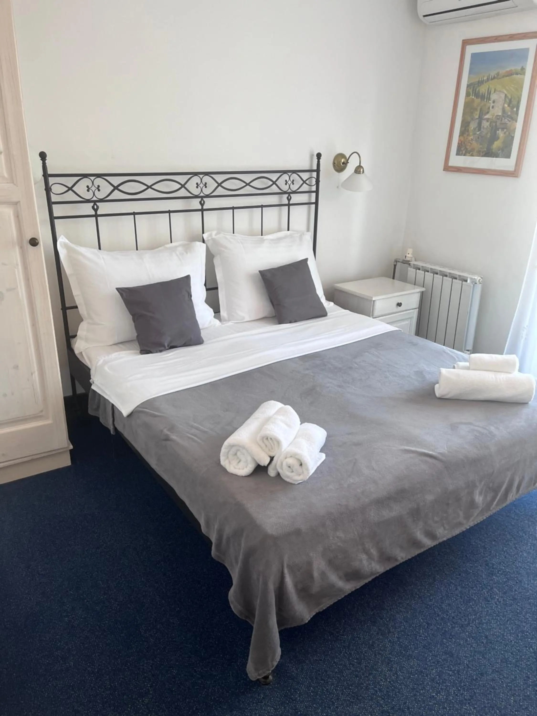 Triple Room with Balcony in B&B Baron Gautsch