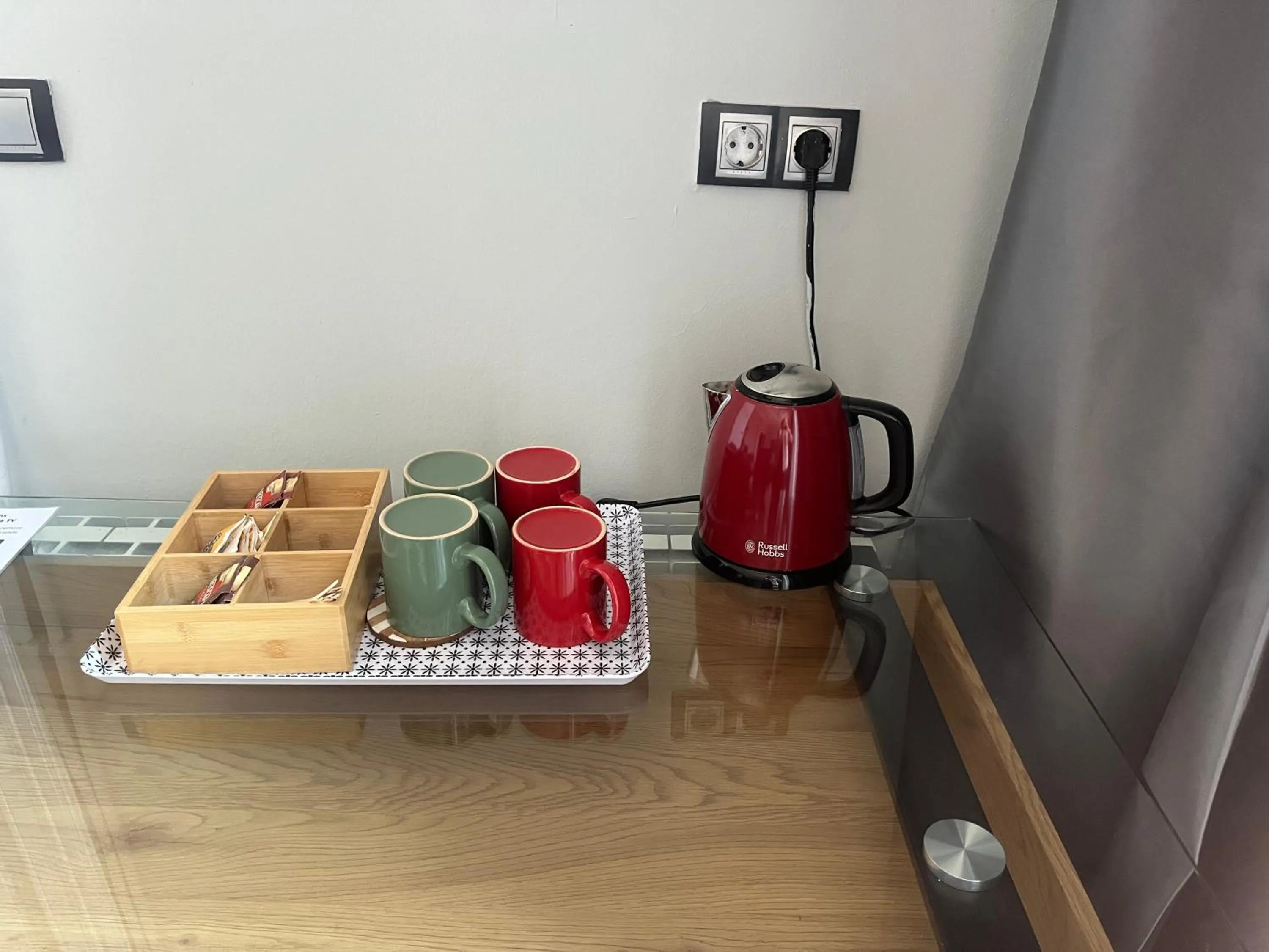 Coffee/tea facilities in Hotel Ginebra