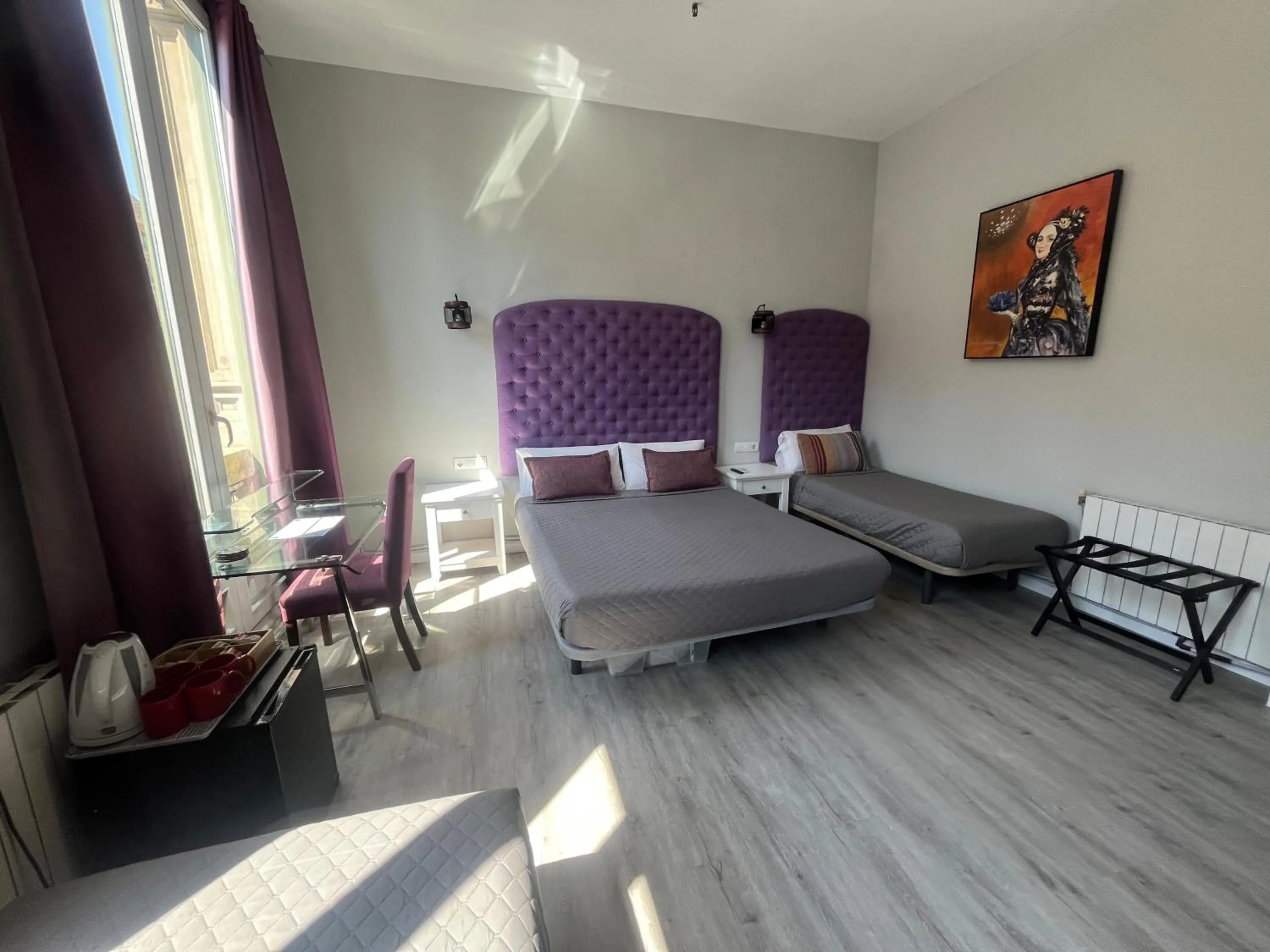 Bed in Hotel Ginebra