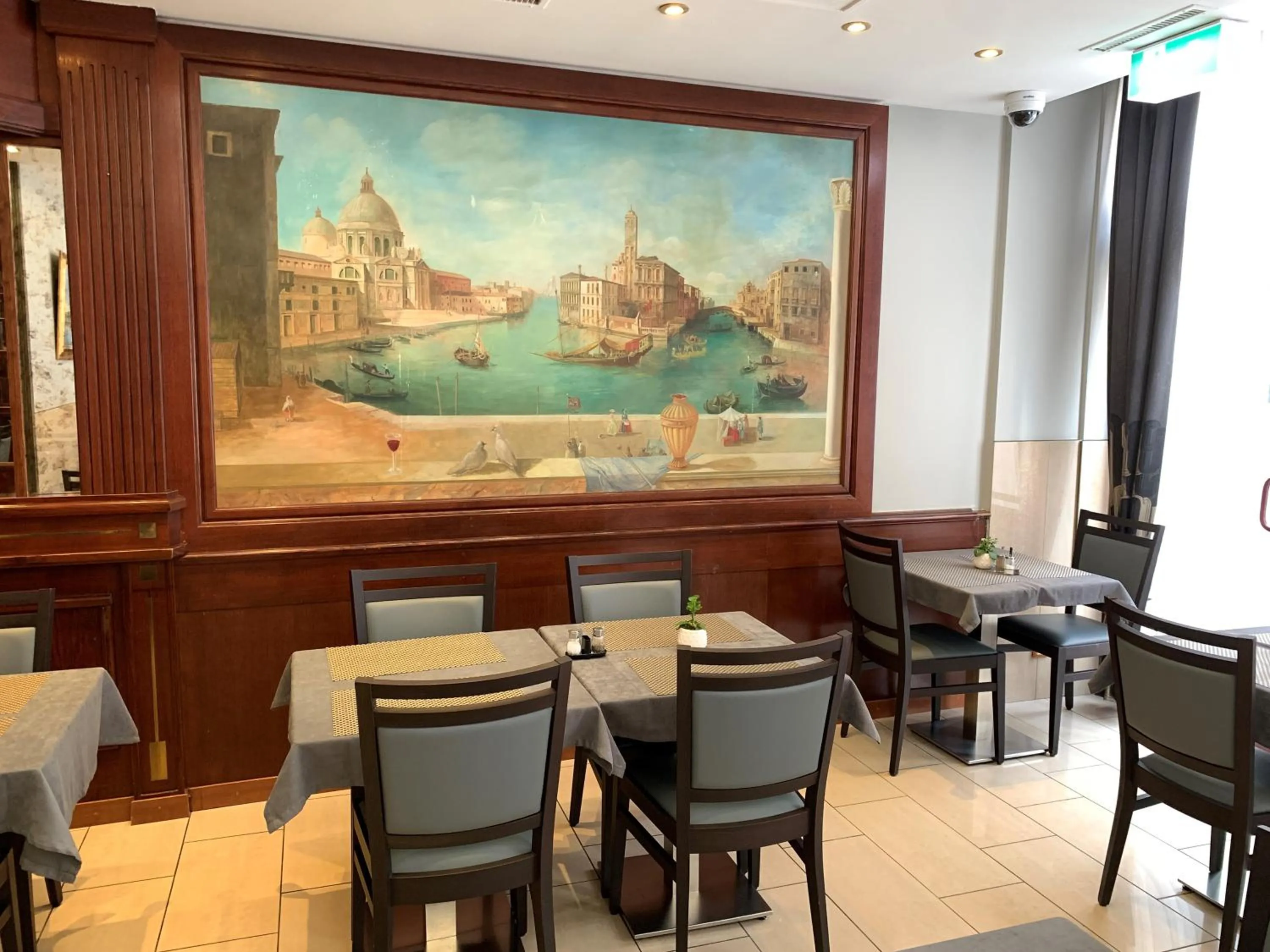 Breakfast in Hotel Admiral