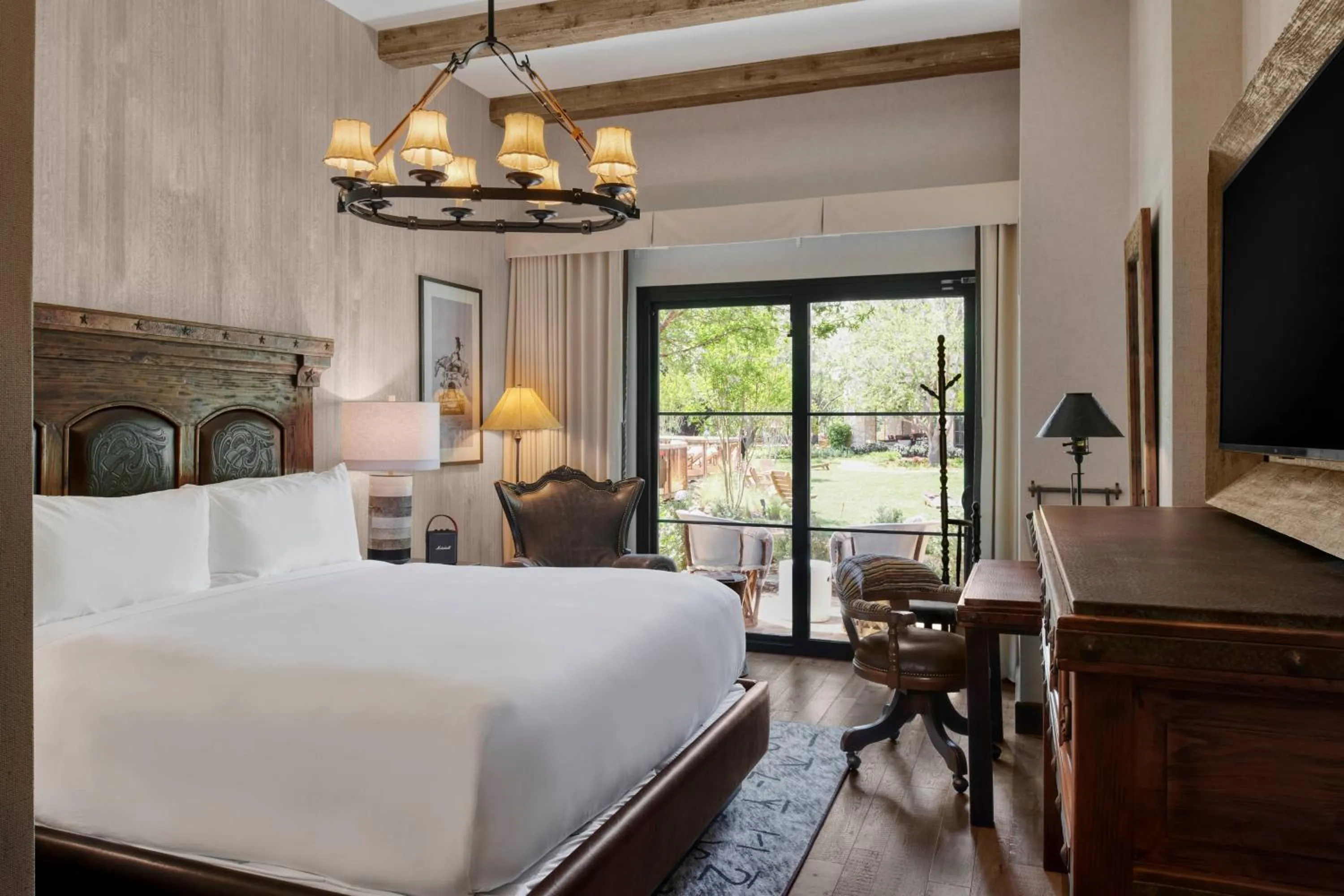 Photo of the whole room, Bed in Hotel Drover, Autograph Collection