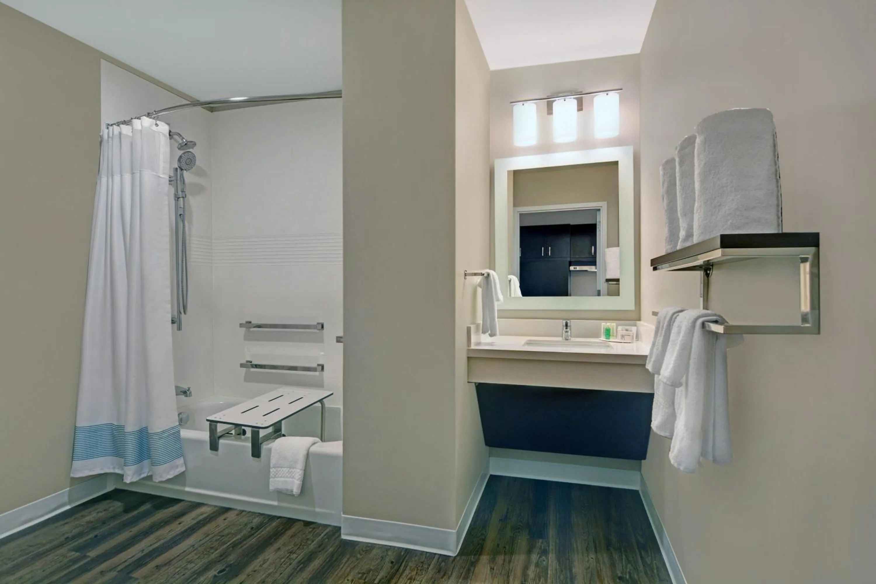 Bathroom in TownePlace Suites by Marriott Jacksonville East