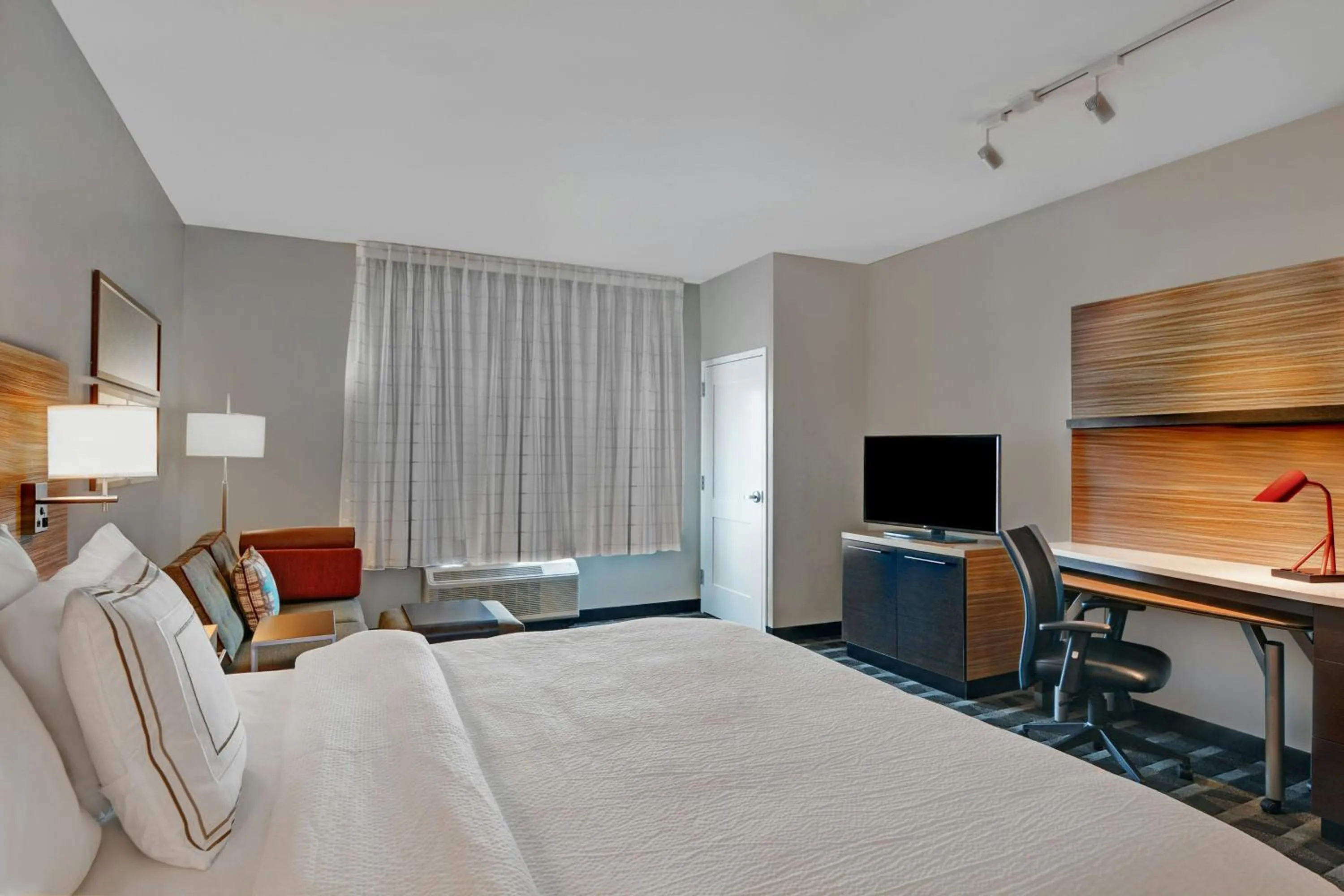Bedroom, Bed in TownePlace Suites by Marriott Jacksonville East