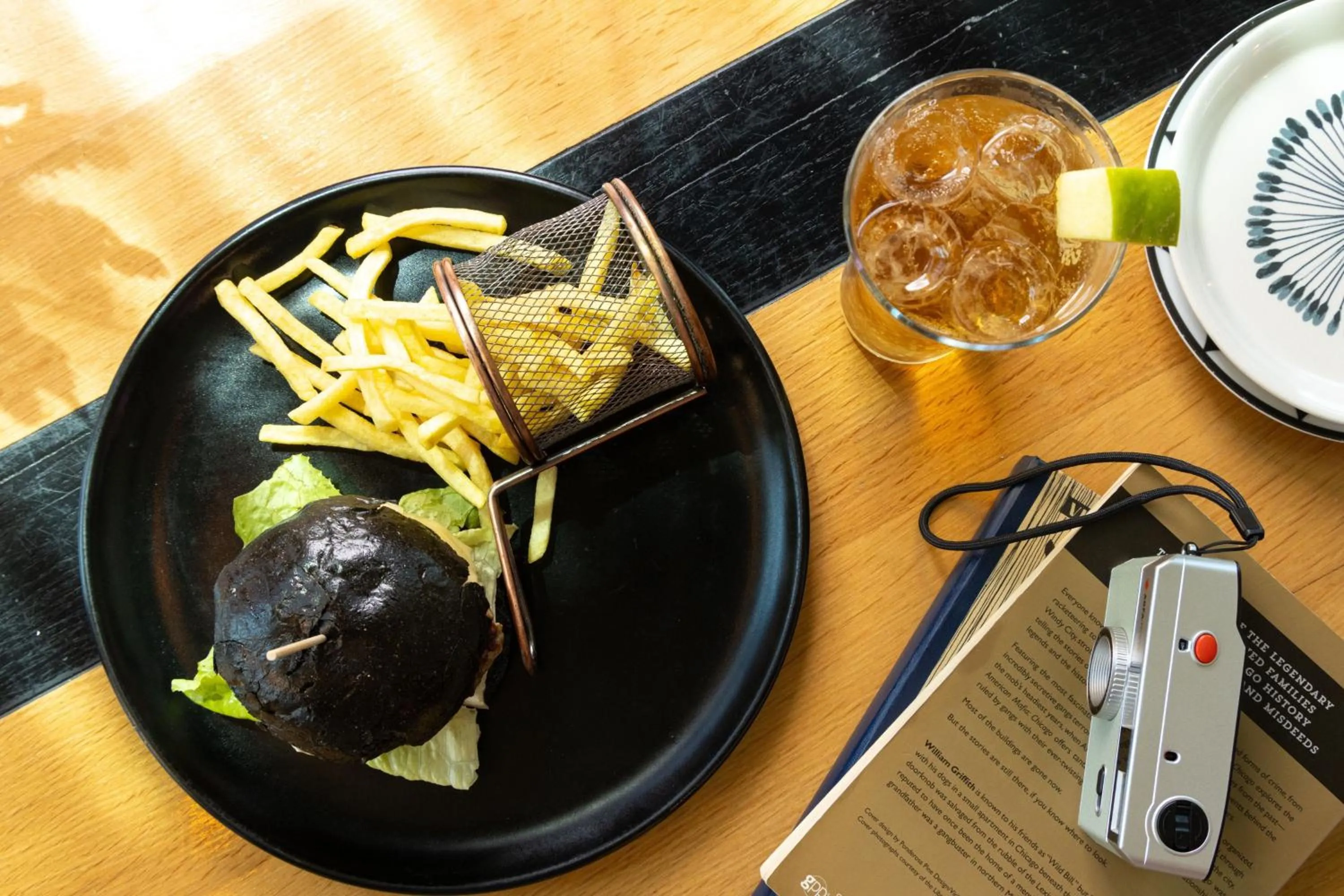 Restaurant/places to eat in Moxy Lisbon City