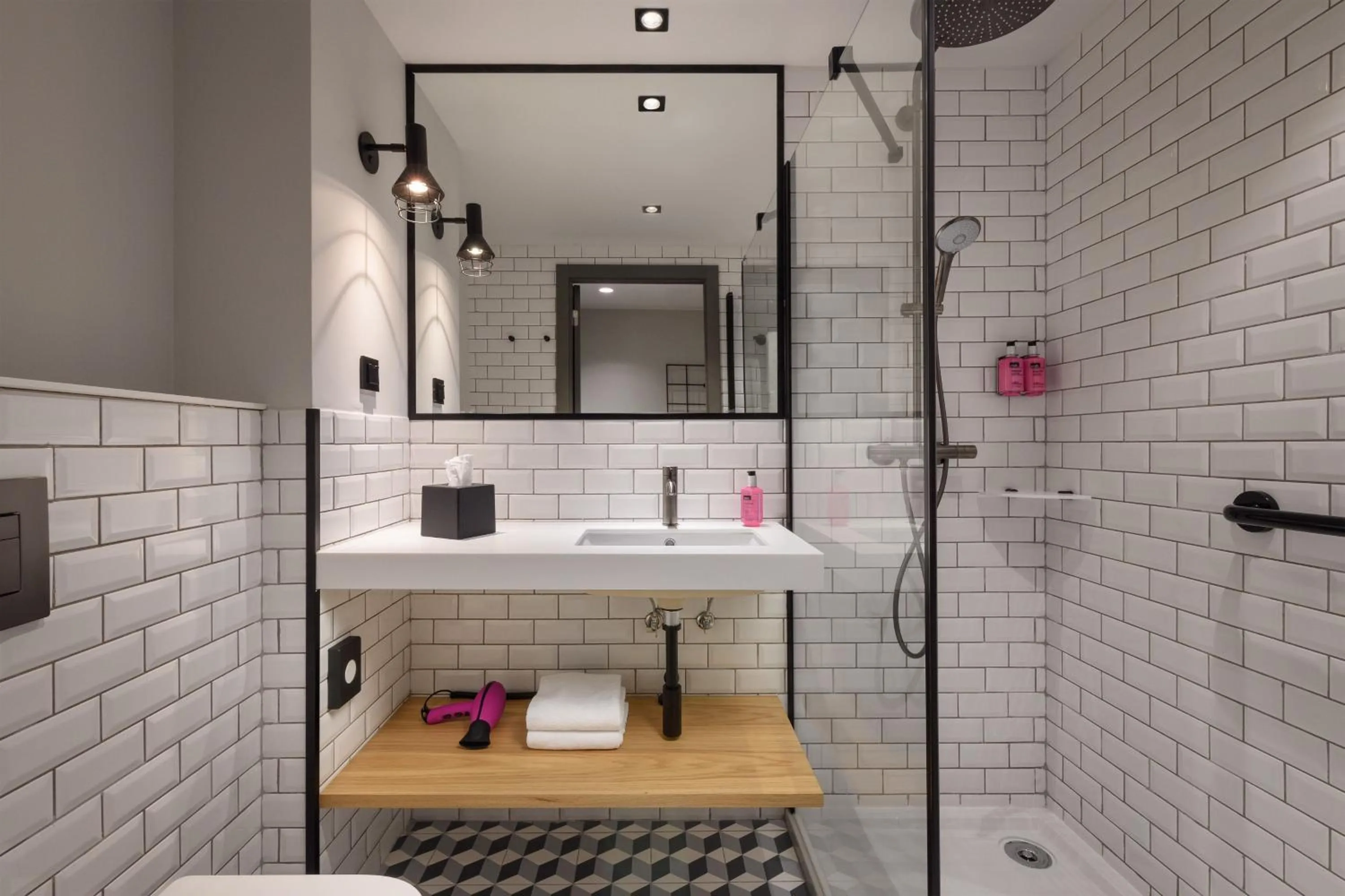 Bathroom in Moxy Lisbon City