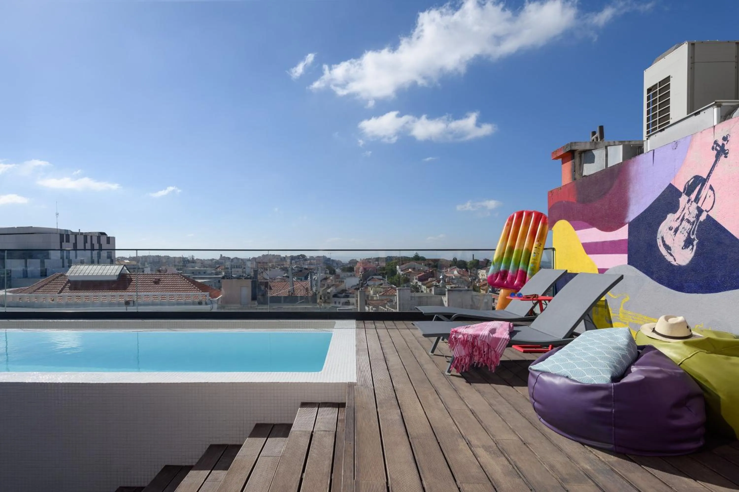Swimming pool in Moxy Lisbon City