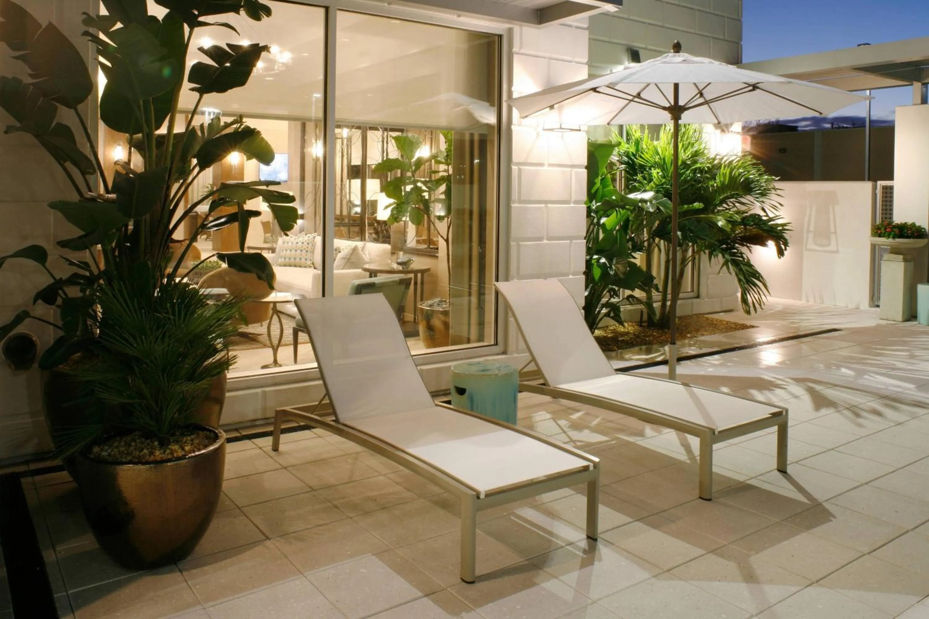 Swimming pool in TownePlace Suites by Marriott Orlando Downtown