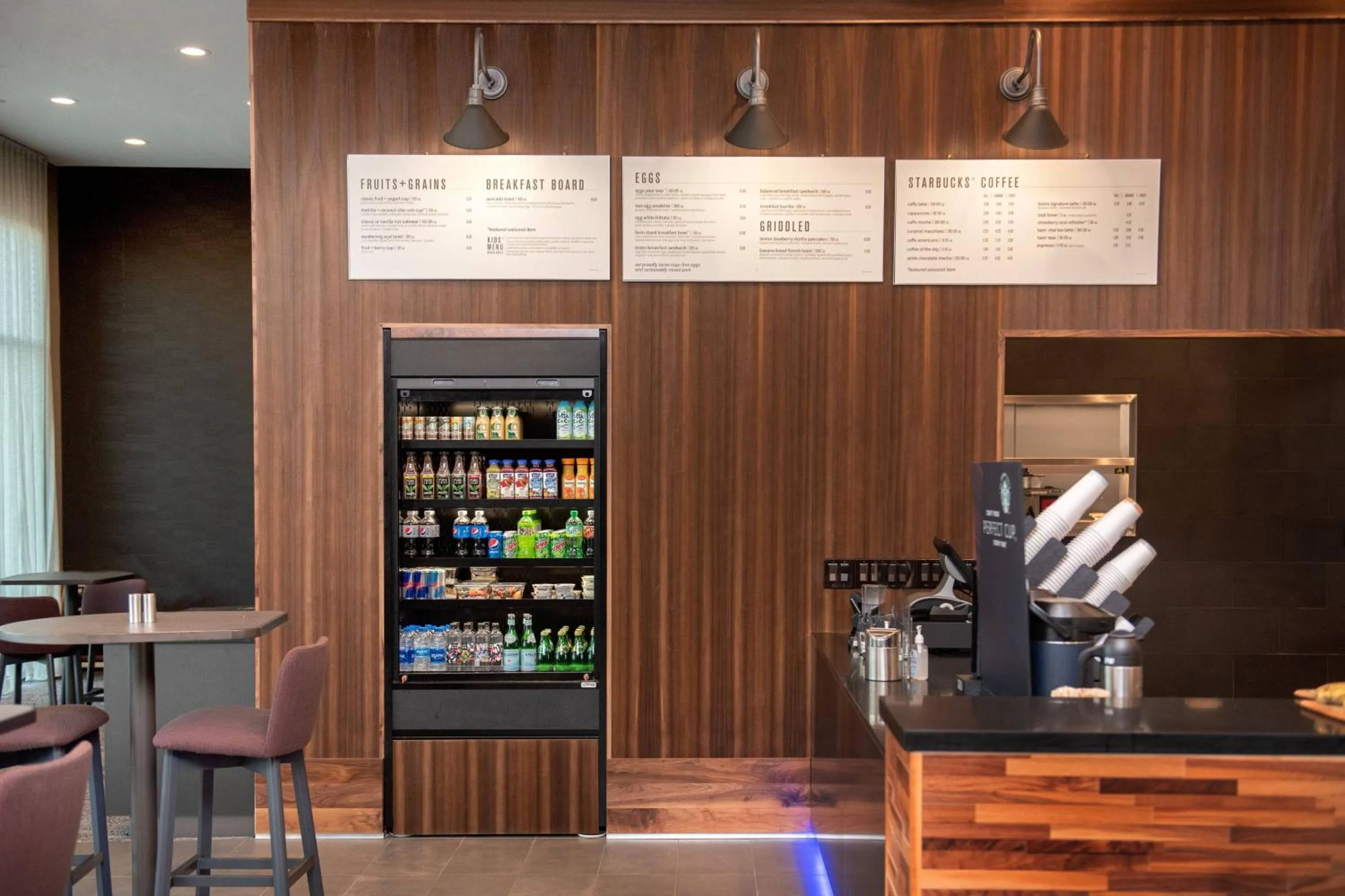 Restaurant/places to eat in Courtyard by Marriott Mesa at Wrigleyville West