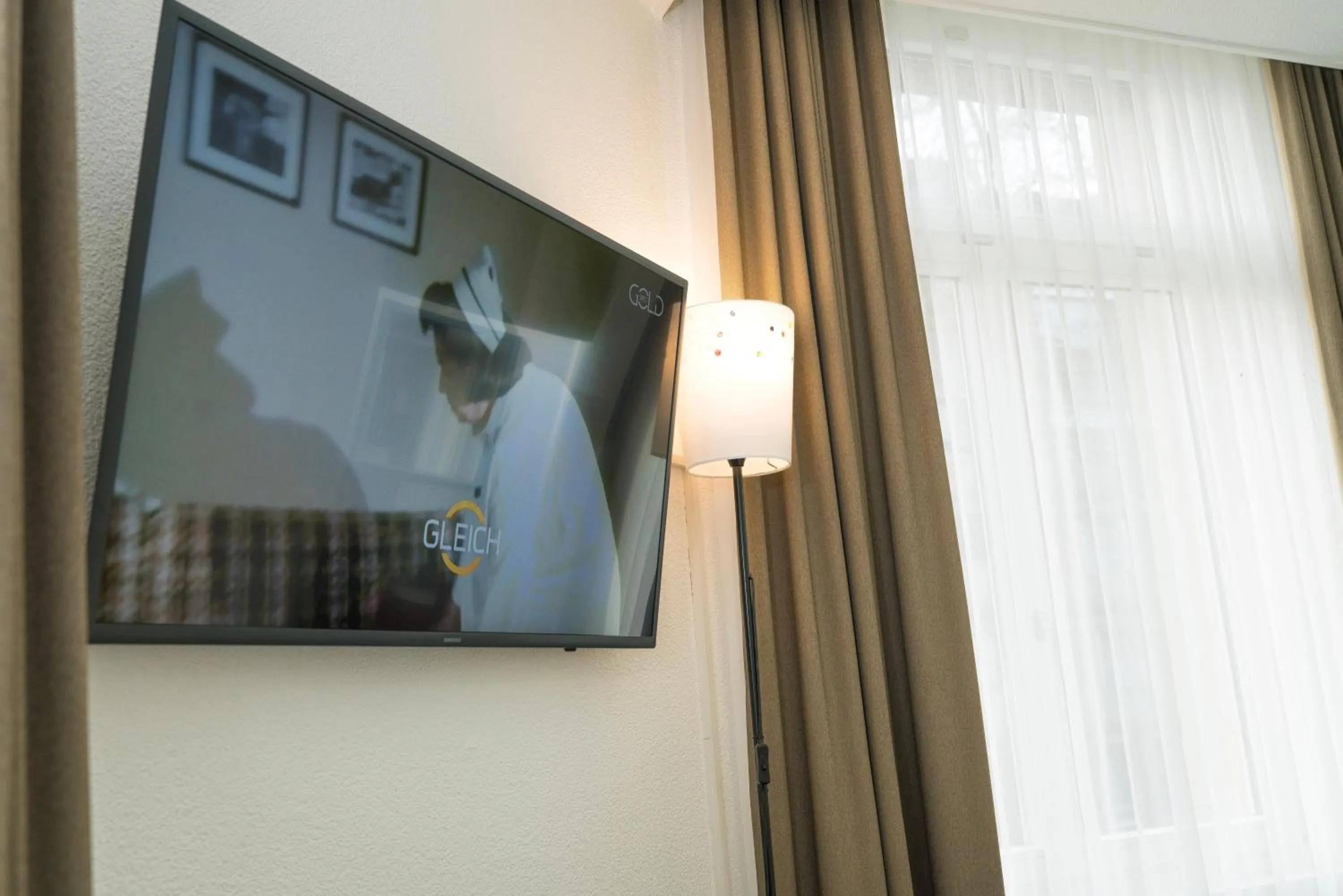 TV and multimedia in Hotel Waldhorn