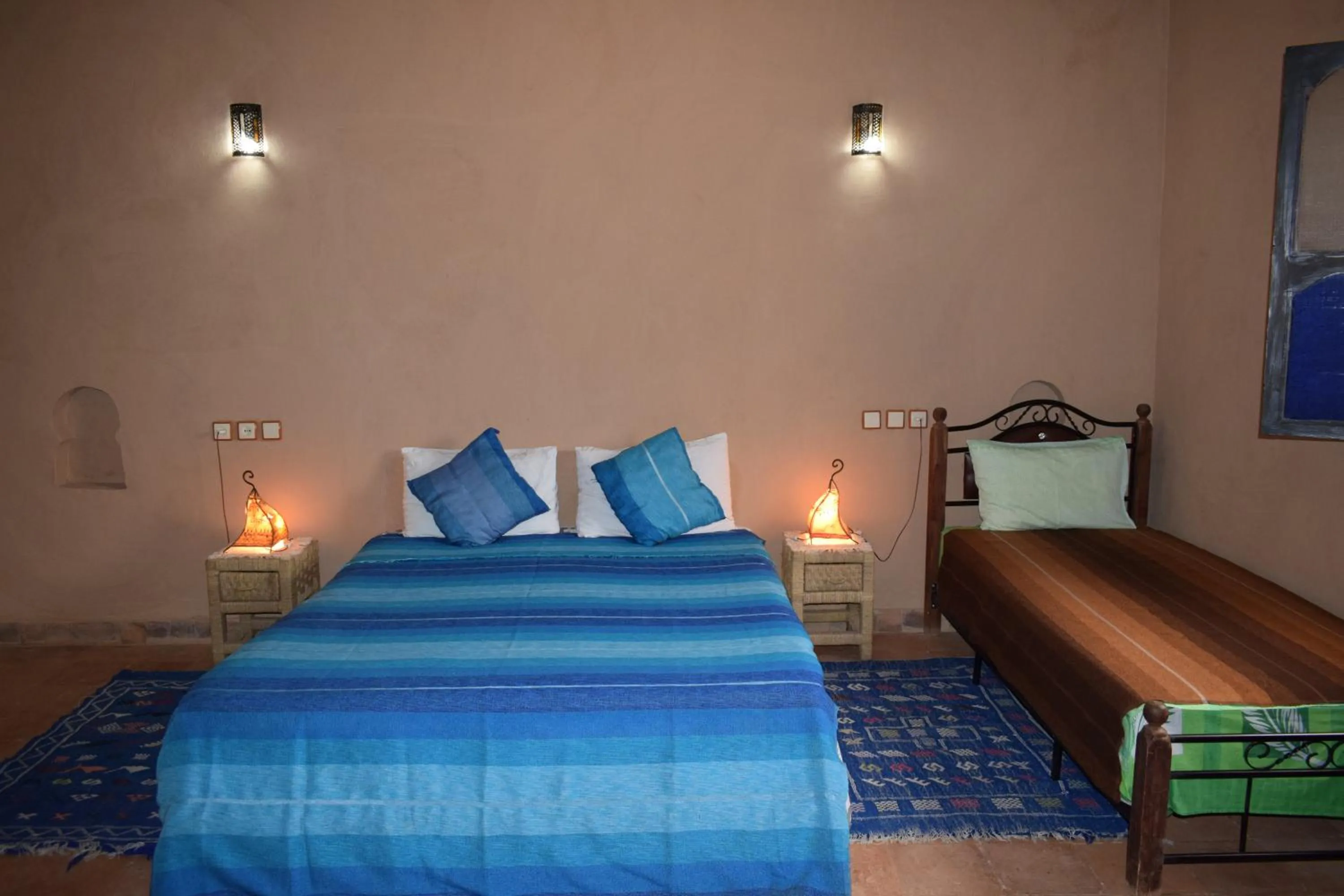 Bed in Maison d'hotes la tour de toile