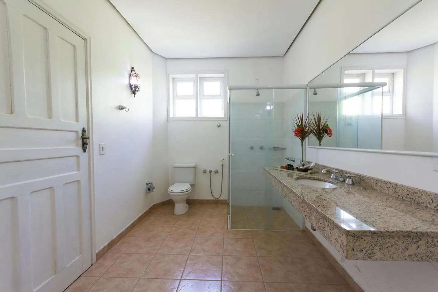 Toilet in Hotel Fazenda Juca Mulato