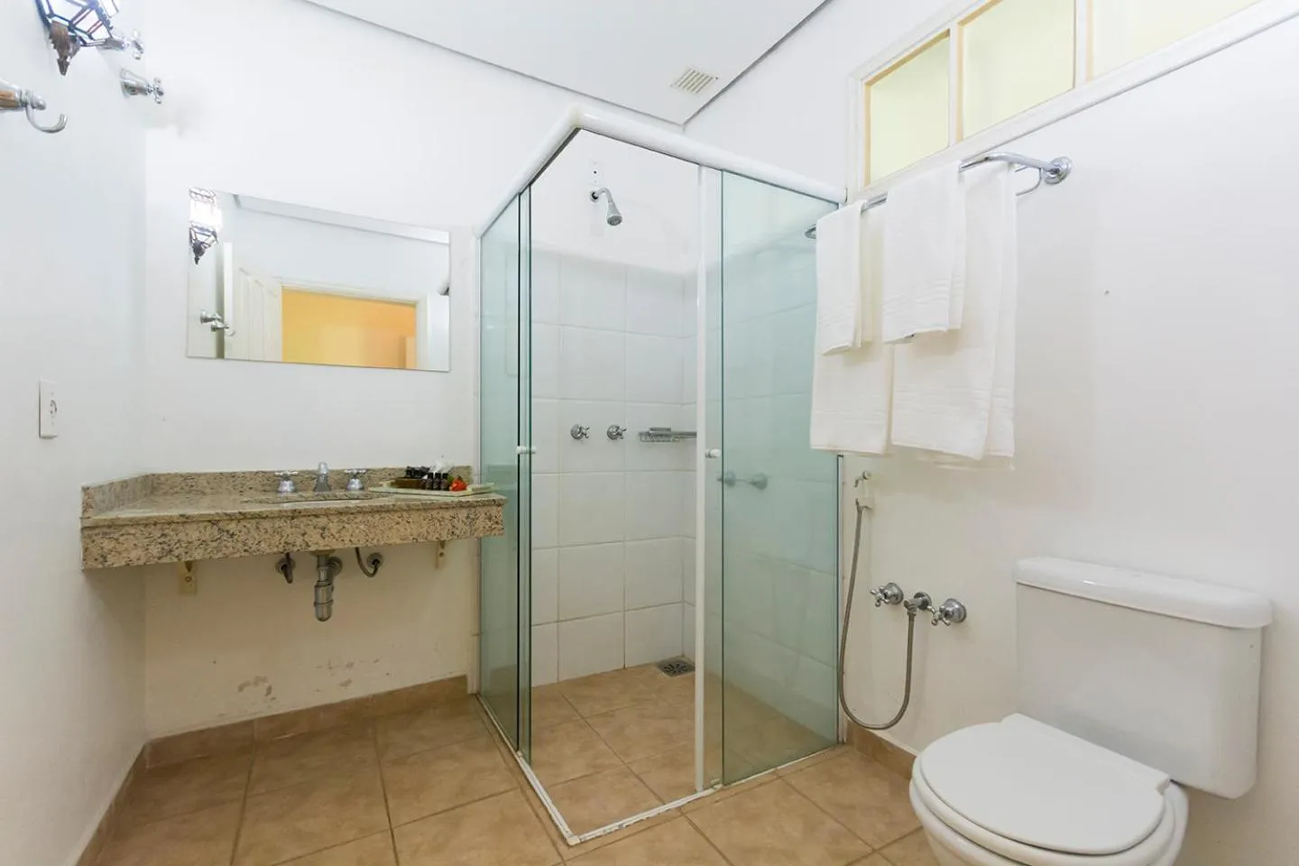 Shower in Hotel Fazenda Juca Mulato