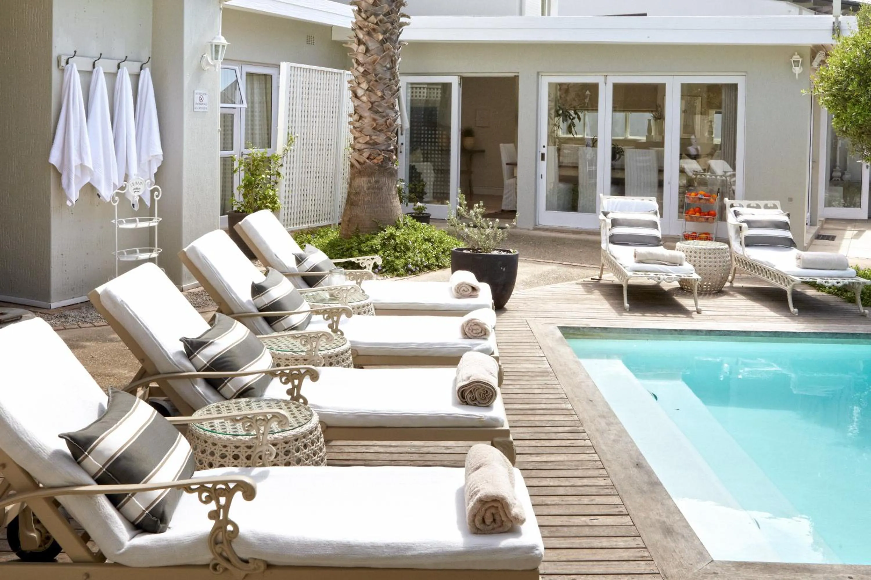 Swimming pool in Leisure Isle Lodge