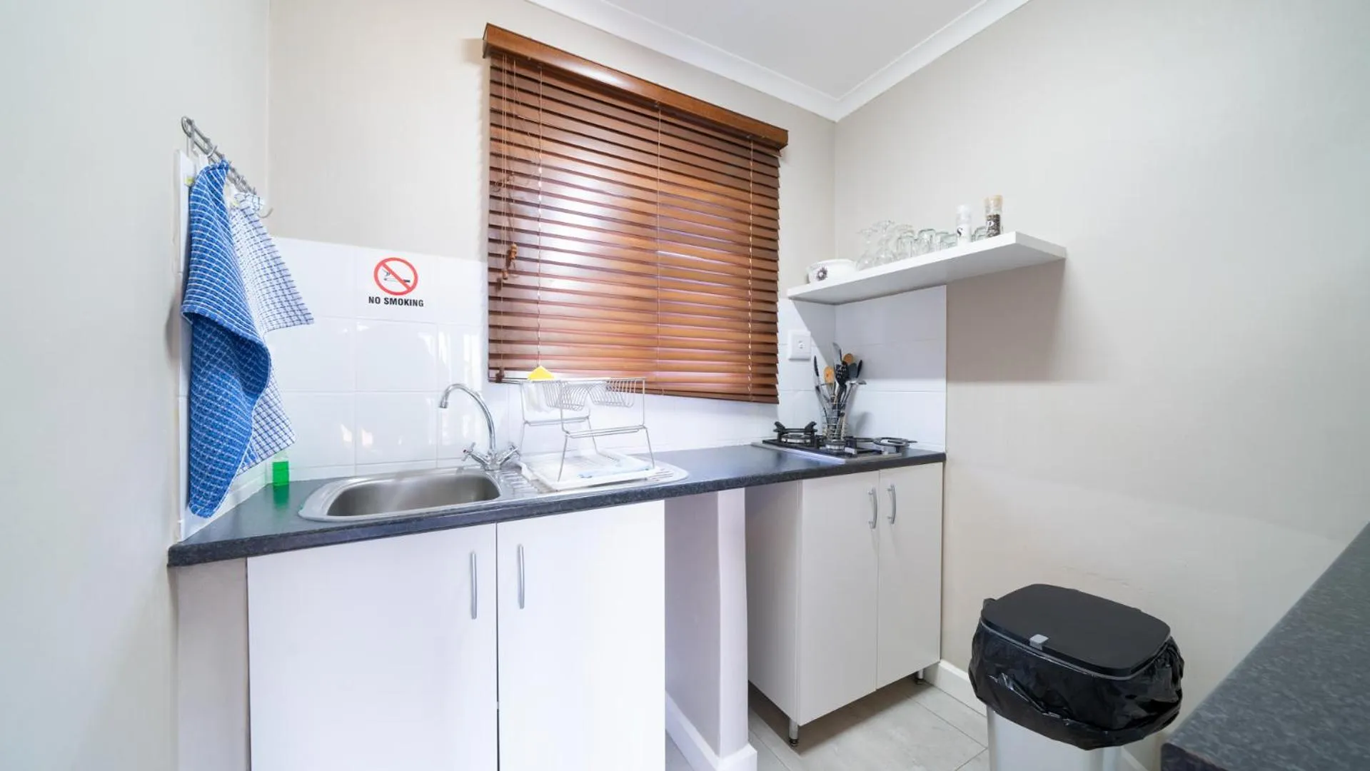 Kitchen or kitchenette in Equestre BnB