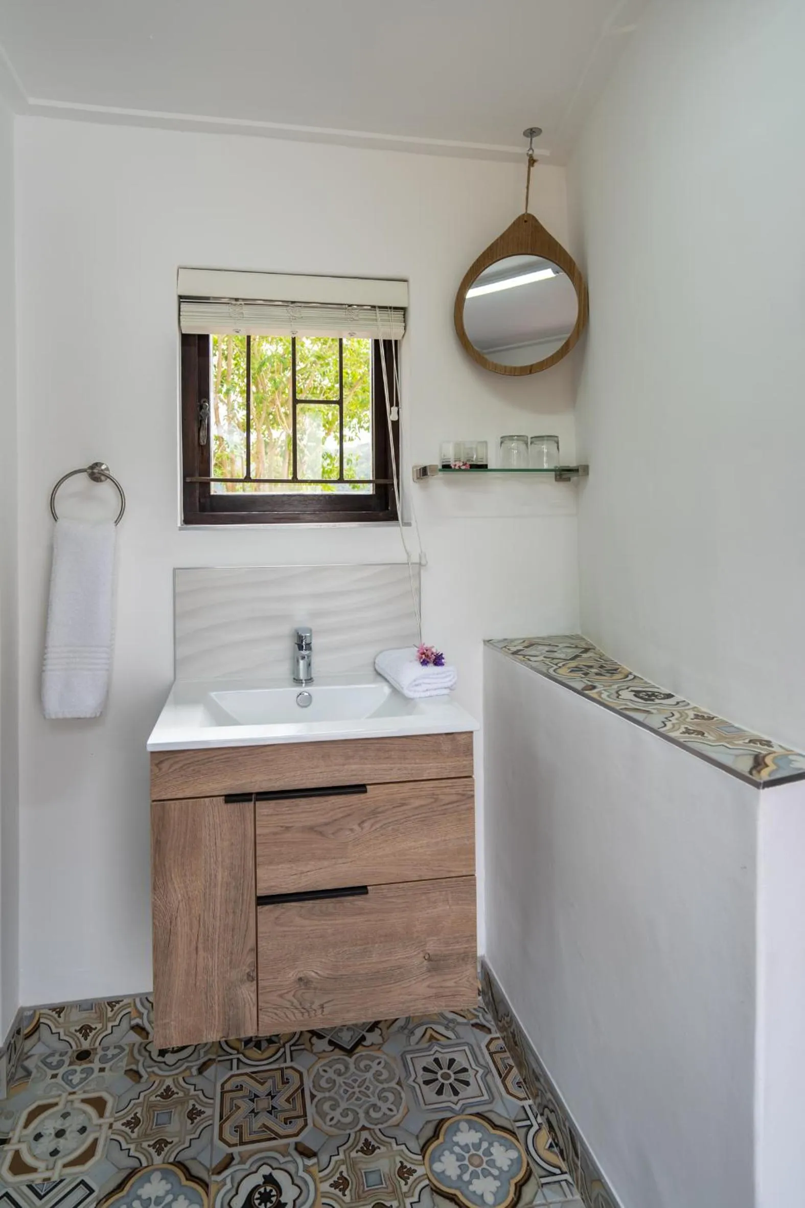 Bathroom in Fairy Knowe Hotel