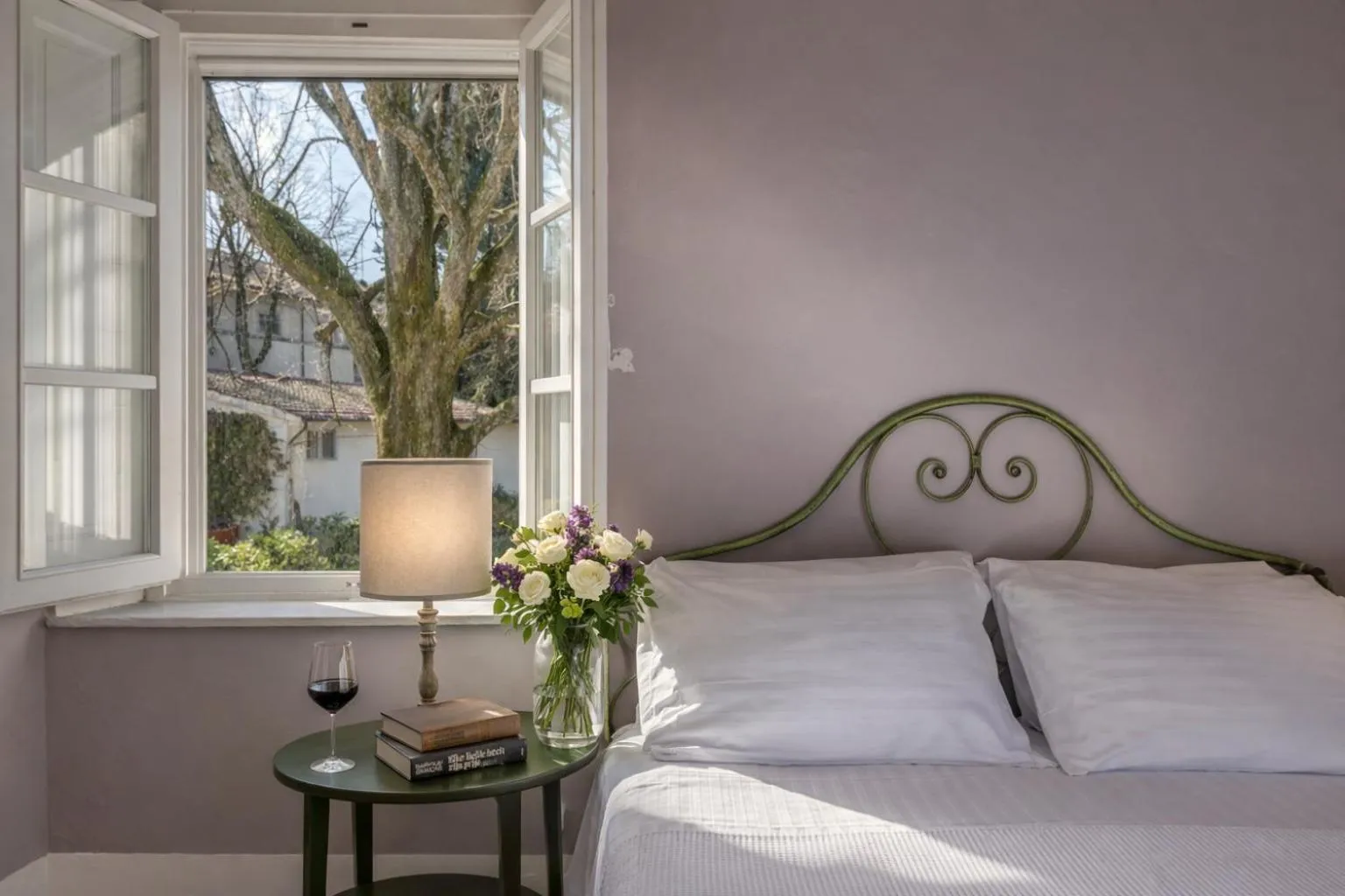 Bed in Agriturismo La Fattoria di Capezzana