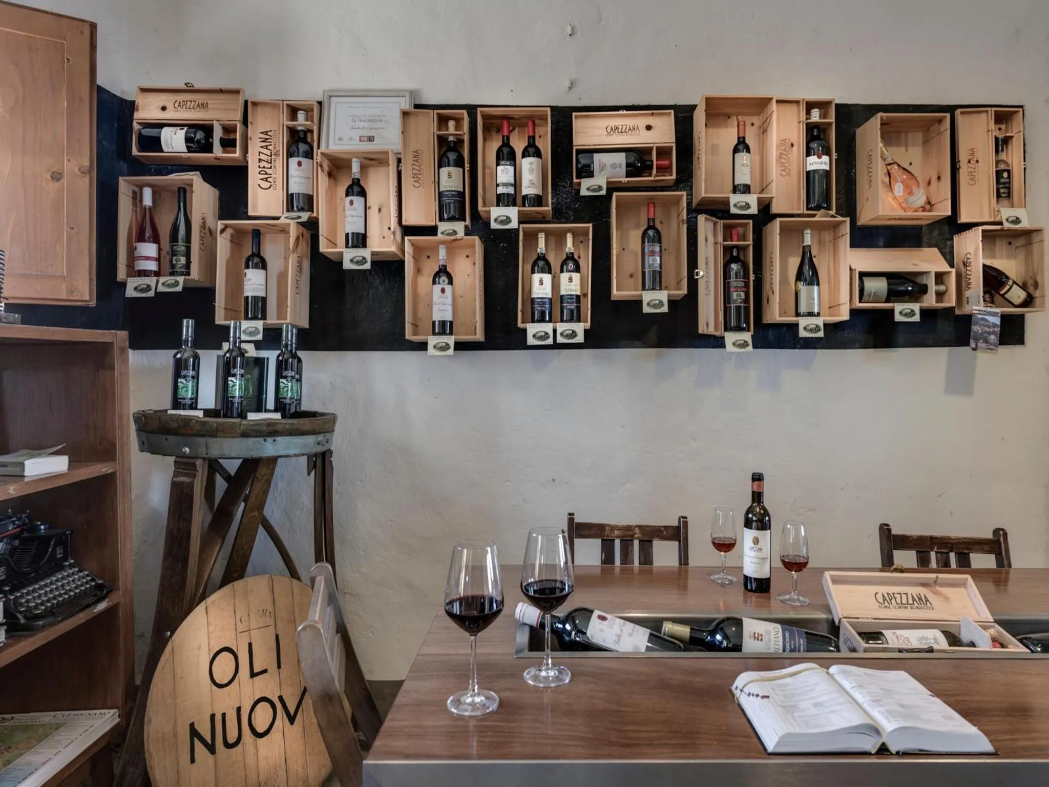 Lounge or bar in Agriturismo La Fattoria di Capezzana