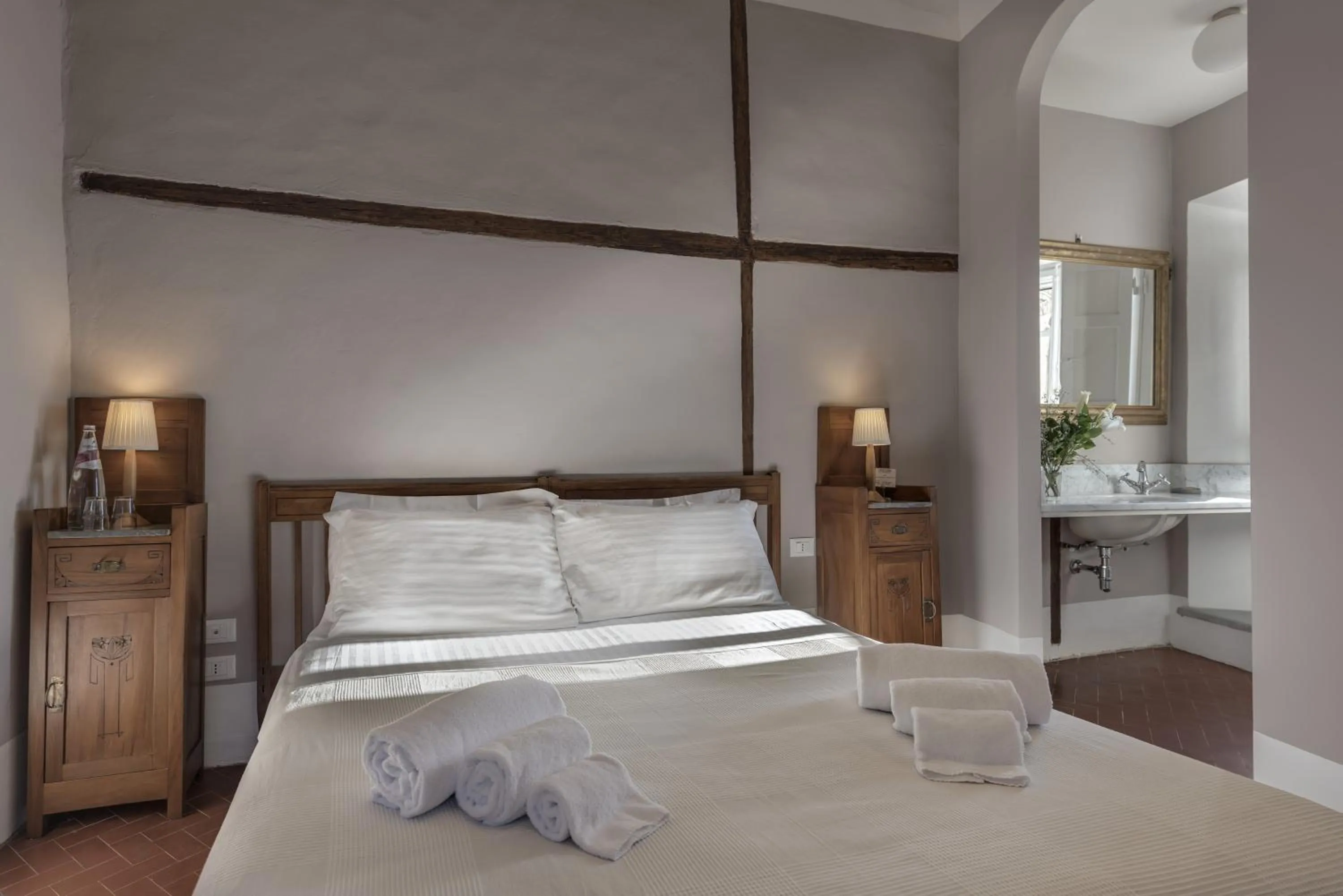 Bed in Agriturismo La Fattoria di Capezzana